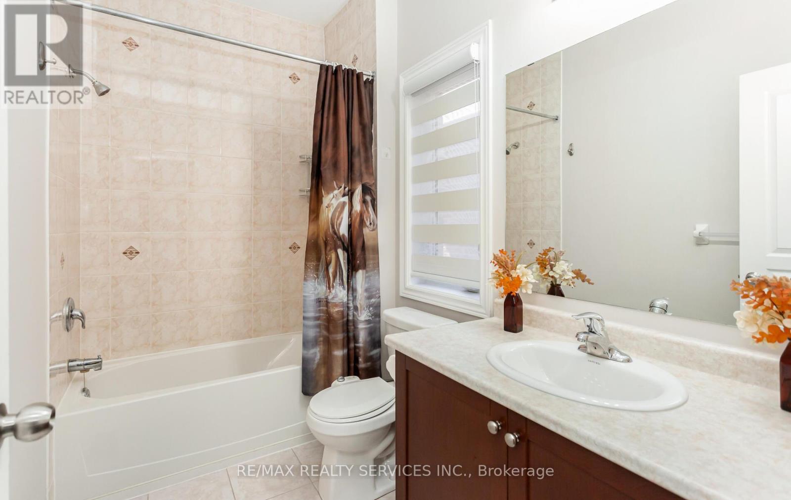 153 Algoma Drive, Vaughan, Ontario  L4H 4H1 - Photo 27 - N12183001