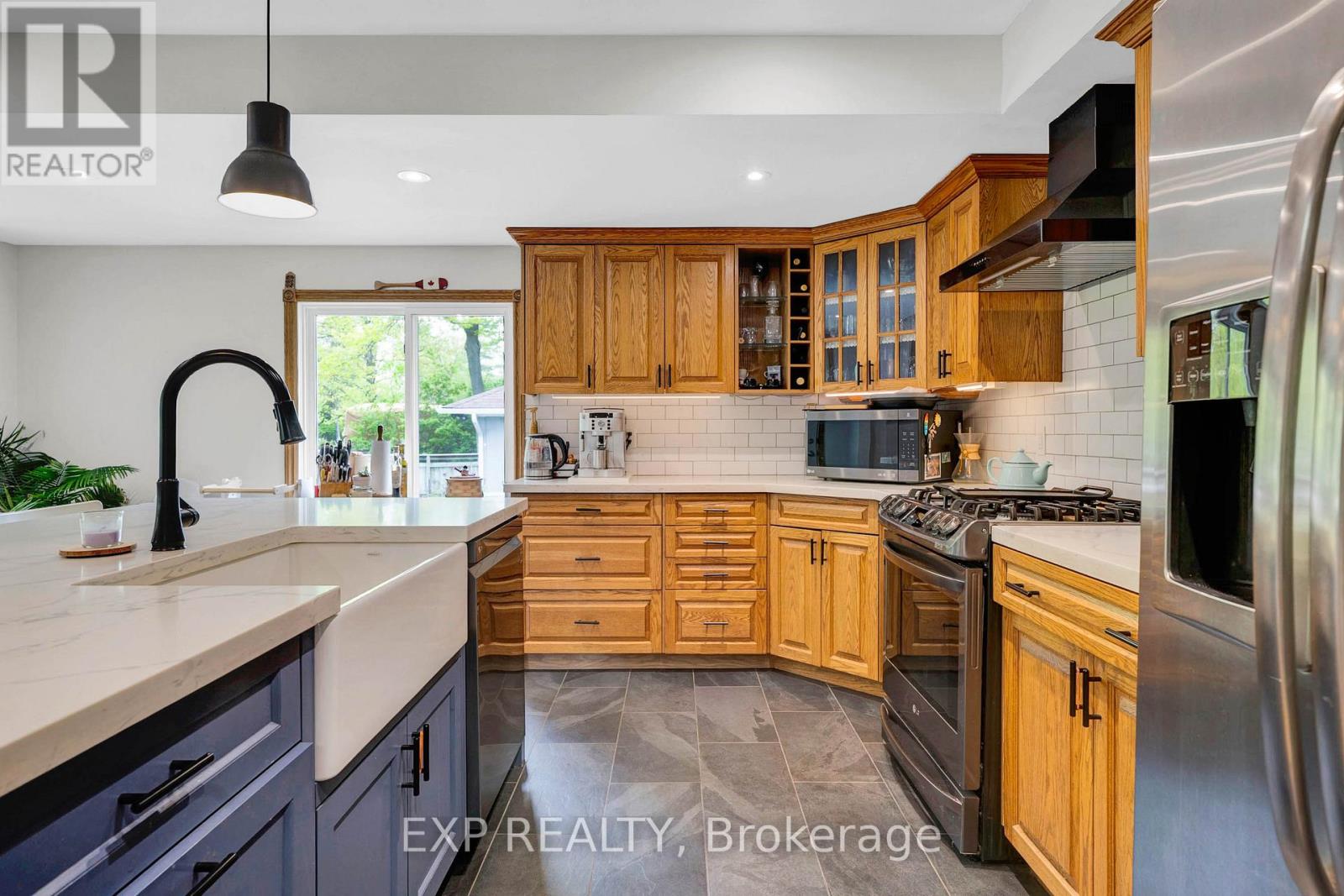 233 Sand Road, East Gwillimbury (Holland Landing), Ontario  L9N 1K1 - Photo 14 - N12183033