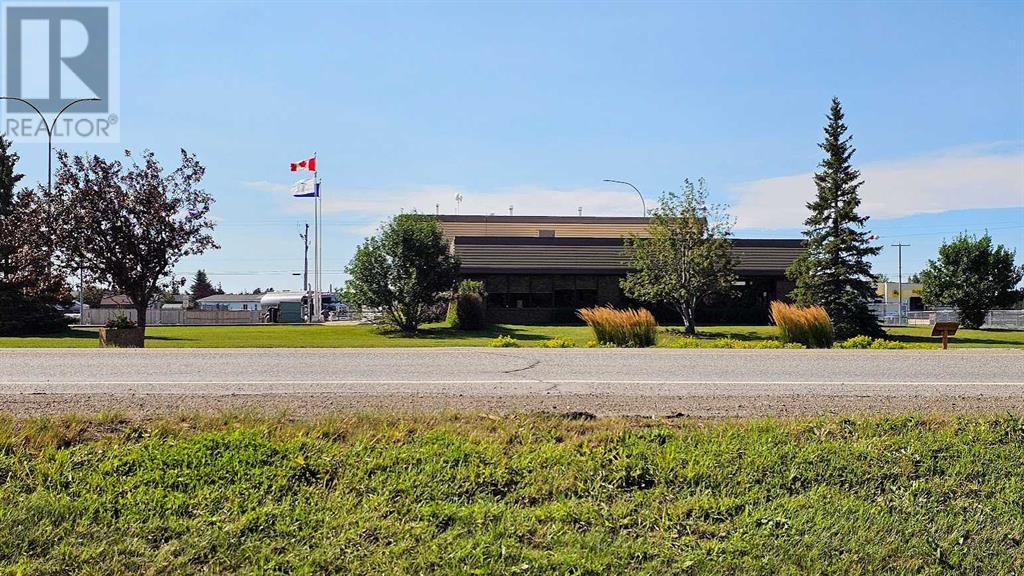716 Main Avenue W, Sundre, Alberta  T0M 1X0 - Photo 8 - A2160129