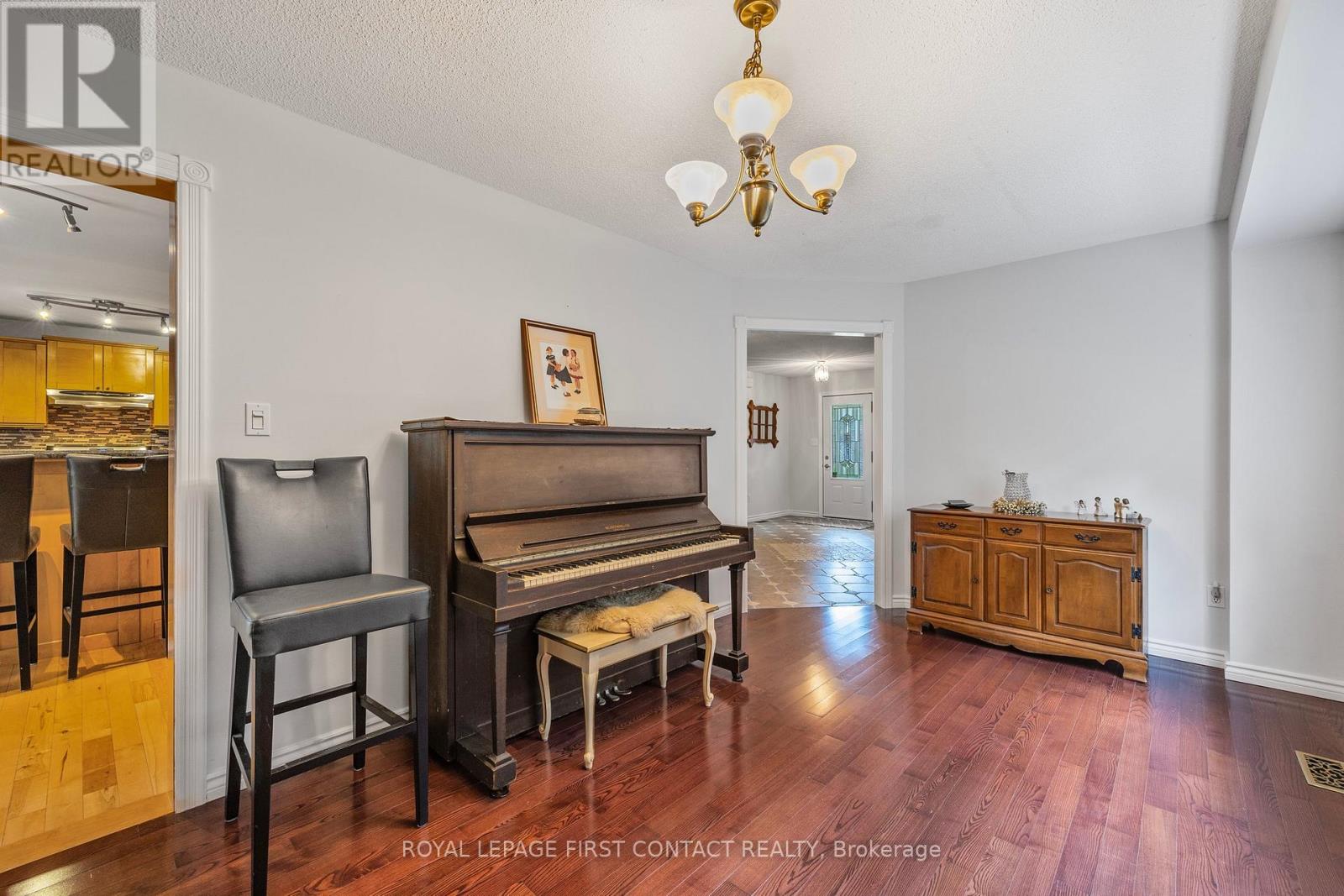298 Livingstone Street W, Barrie, Ontario  L4N 7C2 - Photo 17 - S12183014
