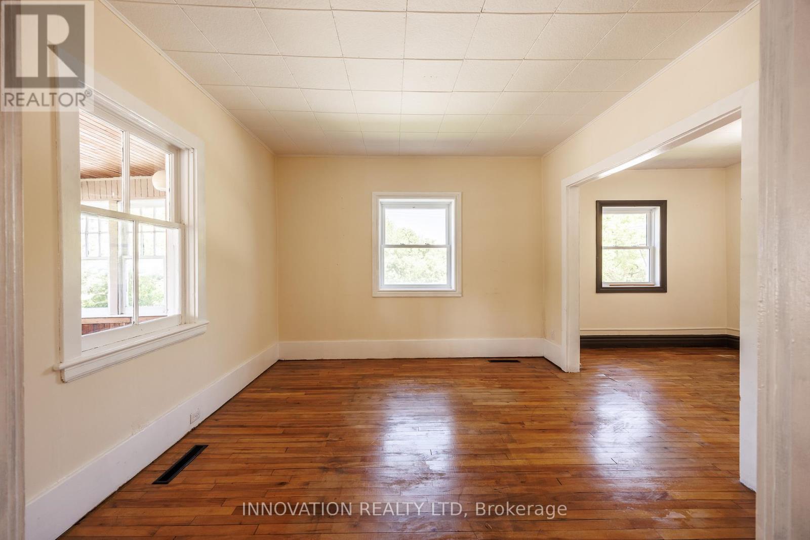 301 Sidney Avenue, Renfrew, Ontario  K7V 2X4 - Photo 12 - X12183067
