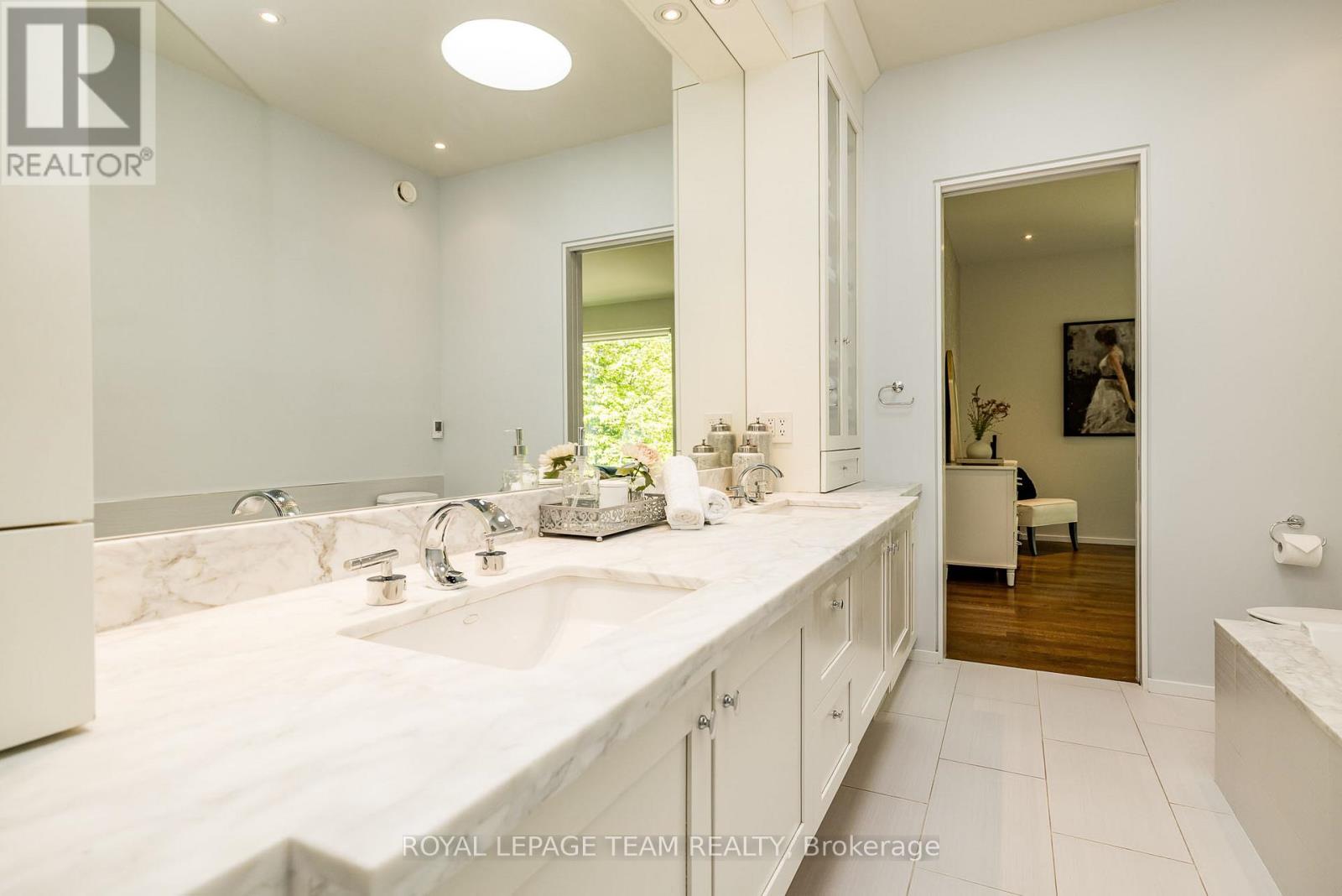 14 Kanata Rockeries Private, Ottawa, Ontario  K2K 3P4 - Photo 23 - X12183076