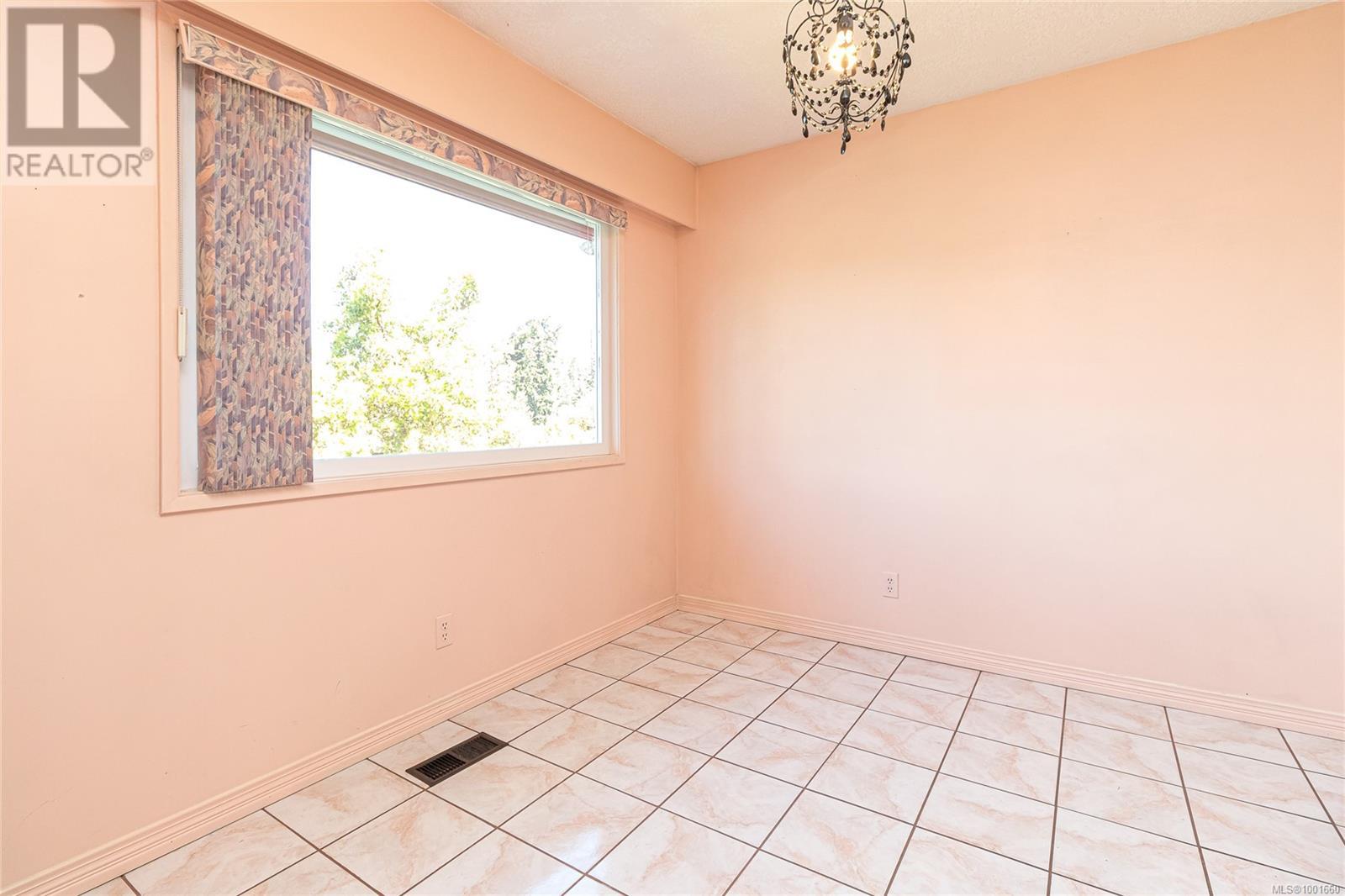 Property at 2910 Leigh Rd image 1