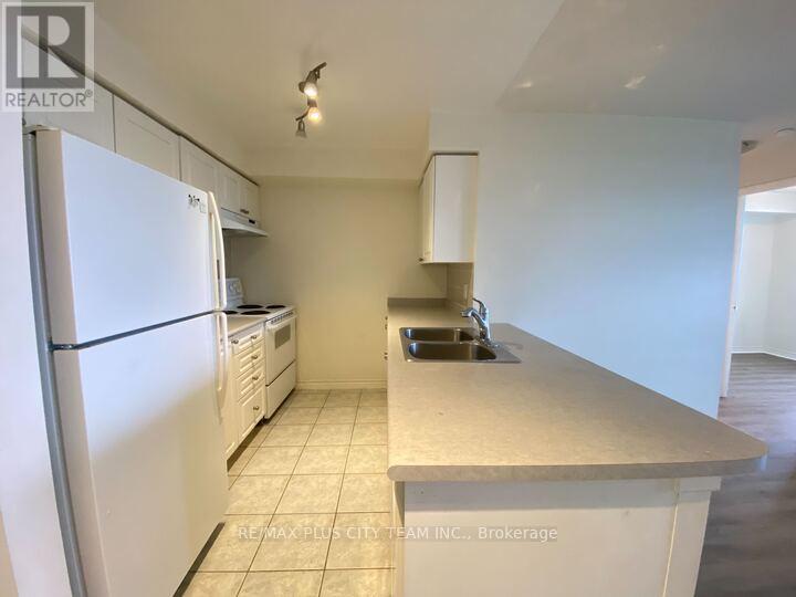 1901 - 55 Strathaven Drive, Mississauga, Ontario  L5R 4G9 - Photo 8 - W12182955