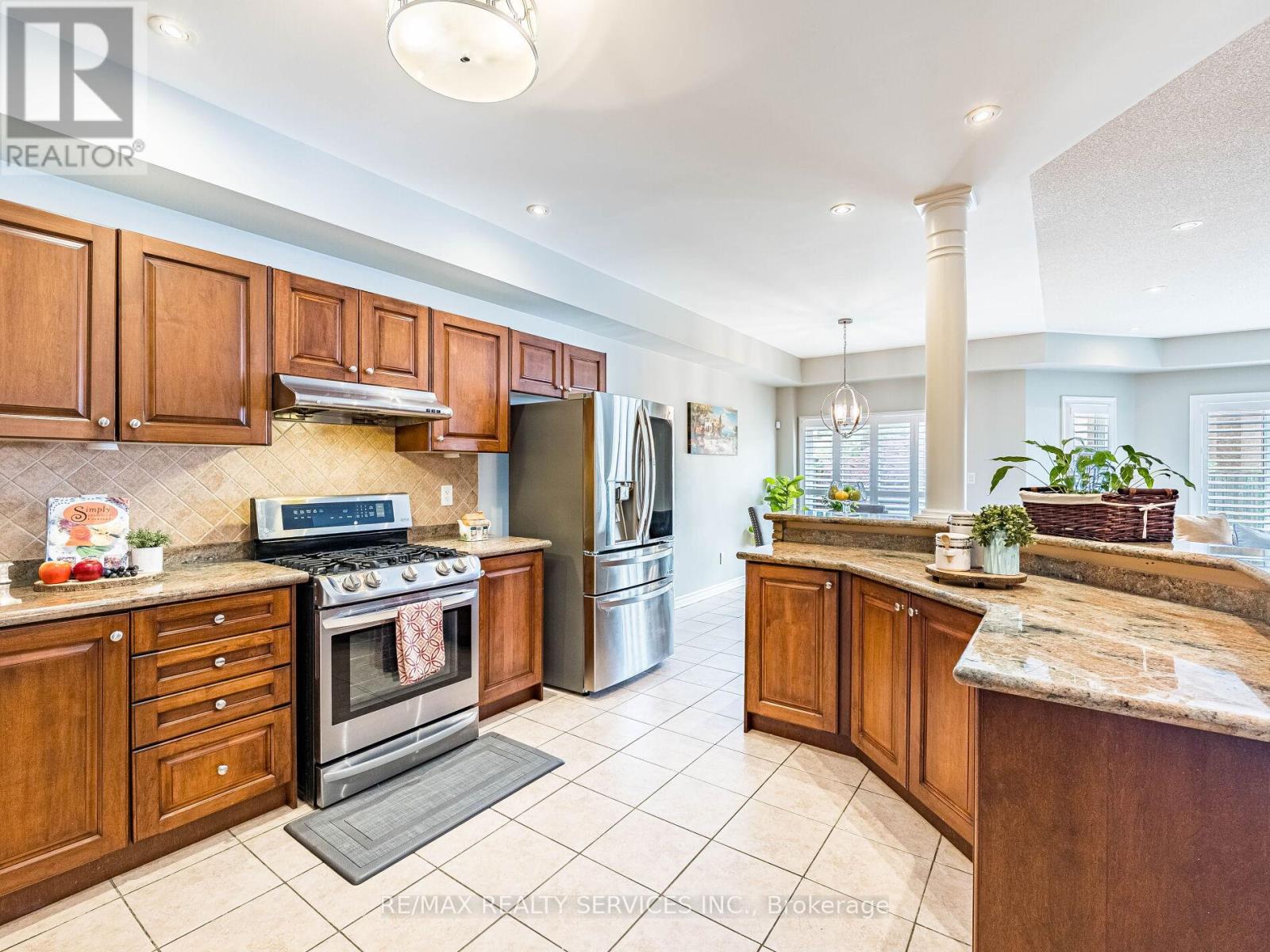 7241 Milano Court, Mississauga (Meadowvale Village), Ontario  L5W 0A2 - Photo 13 - W12182958