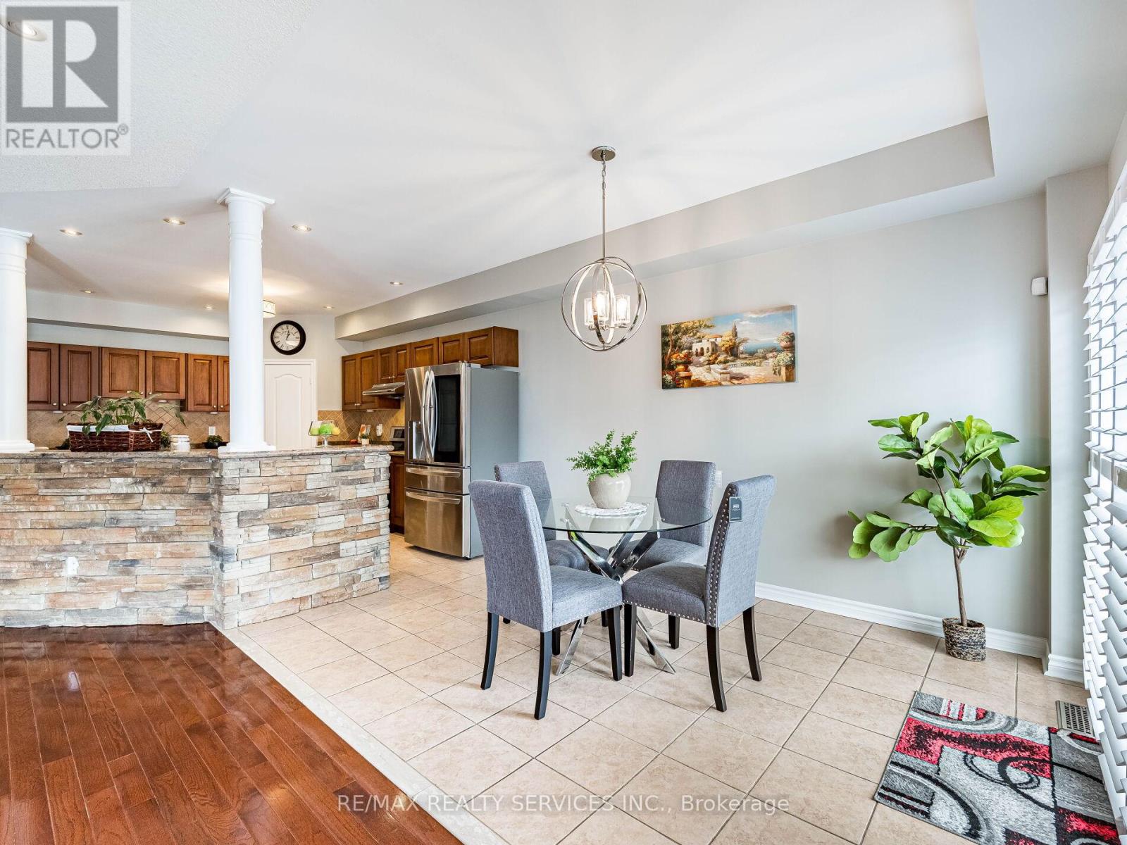 7241 Milano Court, Mississauga (Meadowvale Village), Ontario  L5W 0A2 - Photo 14 - W12182958