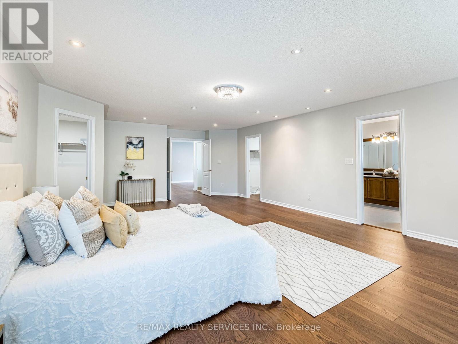 7241 Milano Court, Mississauga (Meadowvale Village), Ontario  L5W 0A2 - Photo 24 - W12182958