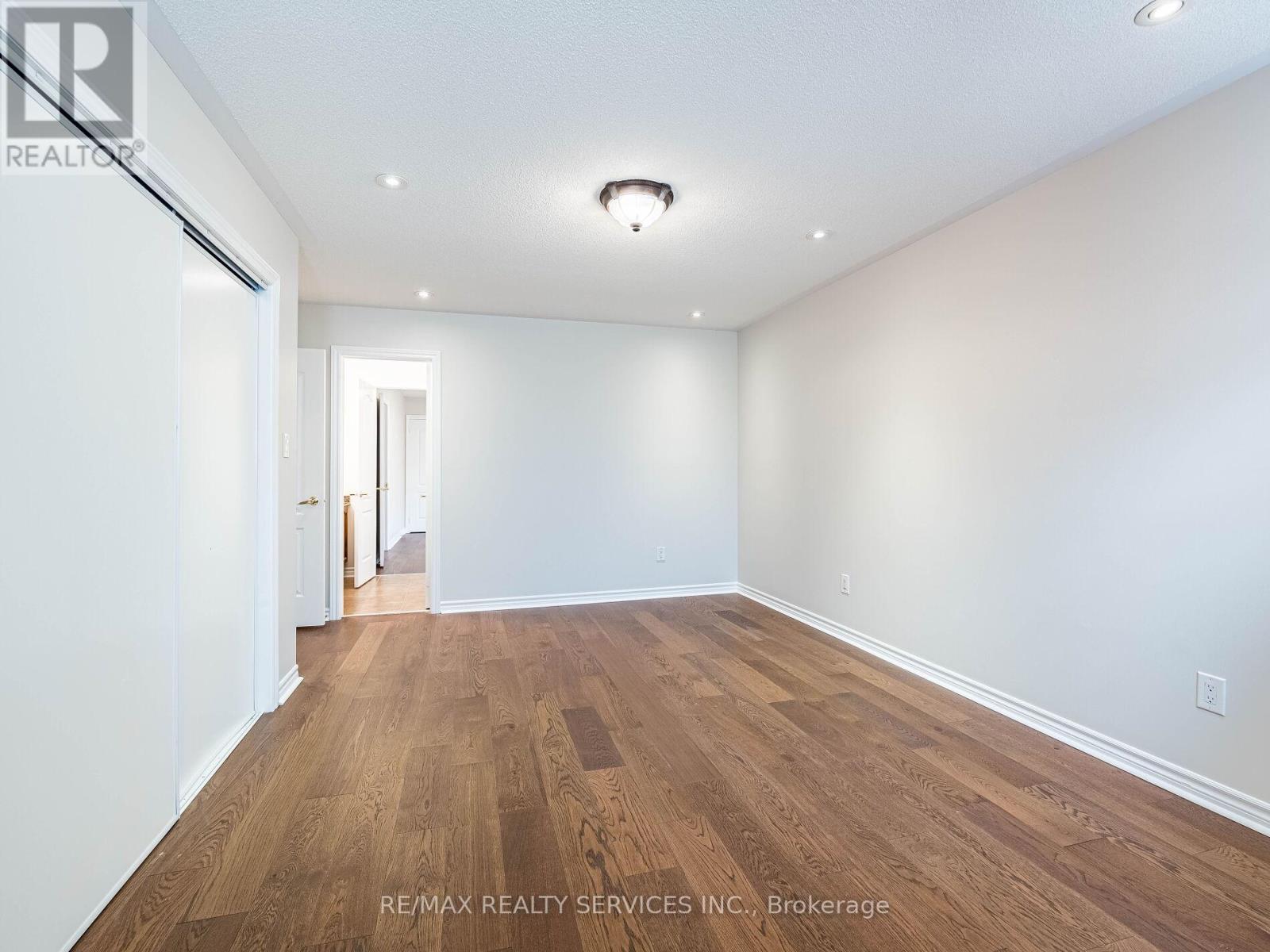 7241 Milano Court, Mississauga (Meadowvale Village), Ontario  L5W 0A2 - Photo 33 - W12182958
