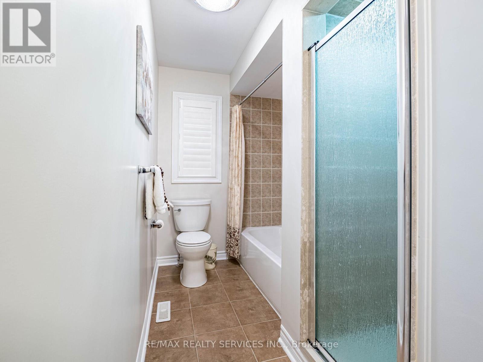 7241 Milano Court, Mississauga (Meadowvale Village), Ontario  L5W 0A2 - Photo 35 - W12182958