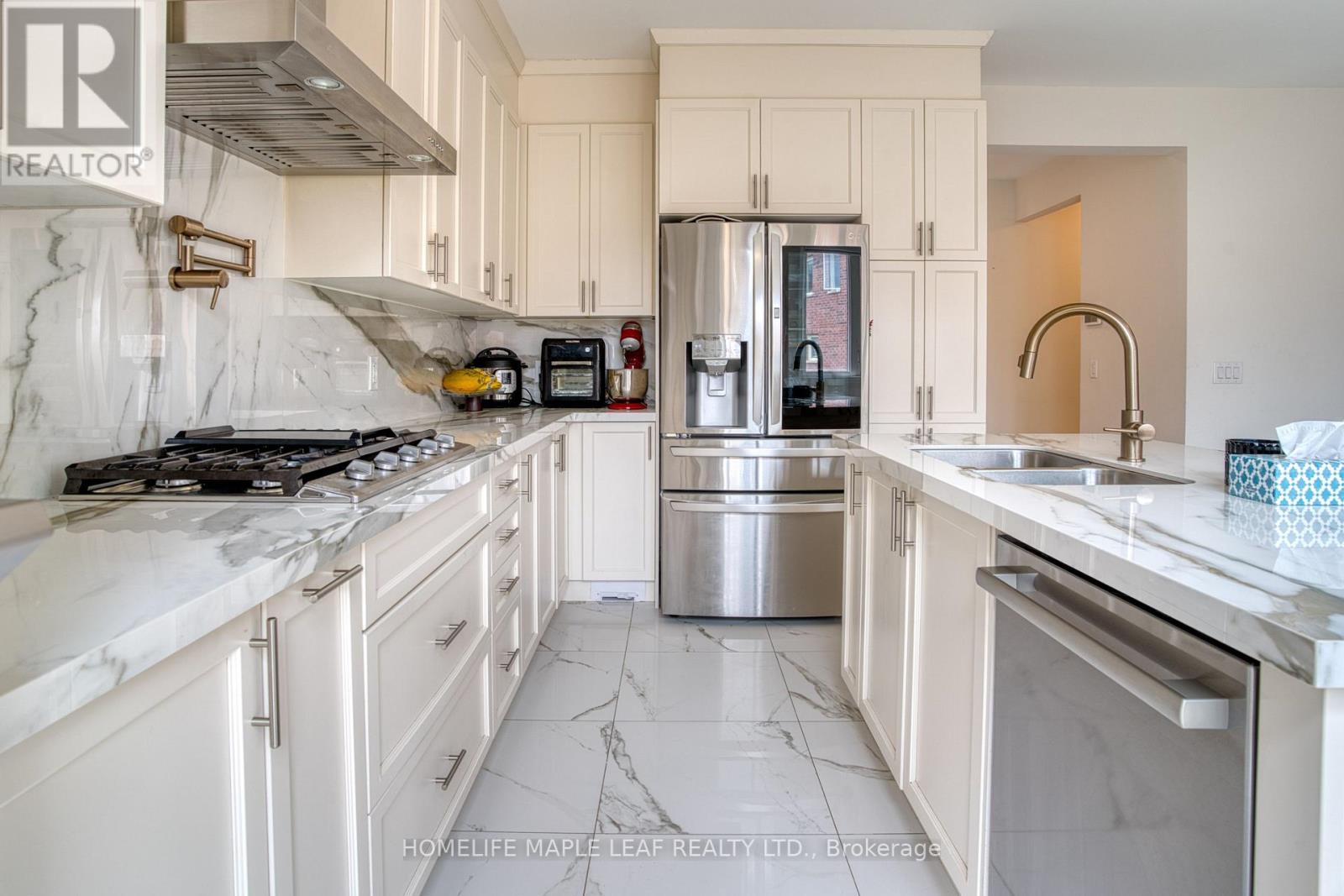 43 Puffin Crescent, Brampton, Ontario  L6R 4C3 - Photo 11 - W12183022