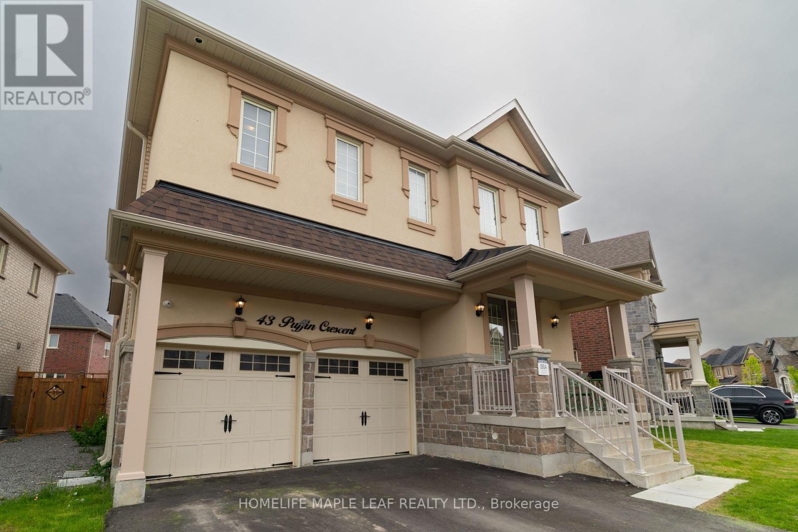 43 Puffin Crescent, Brampton, Ontario  L6R 4C3 - Photo 3 - W12183022