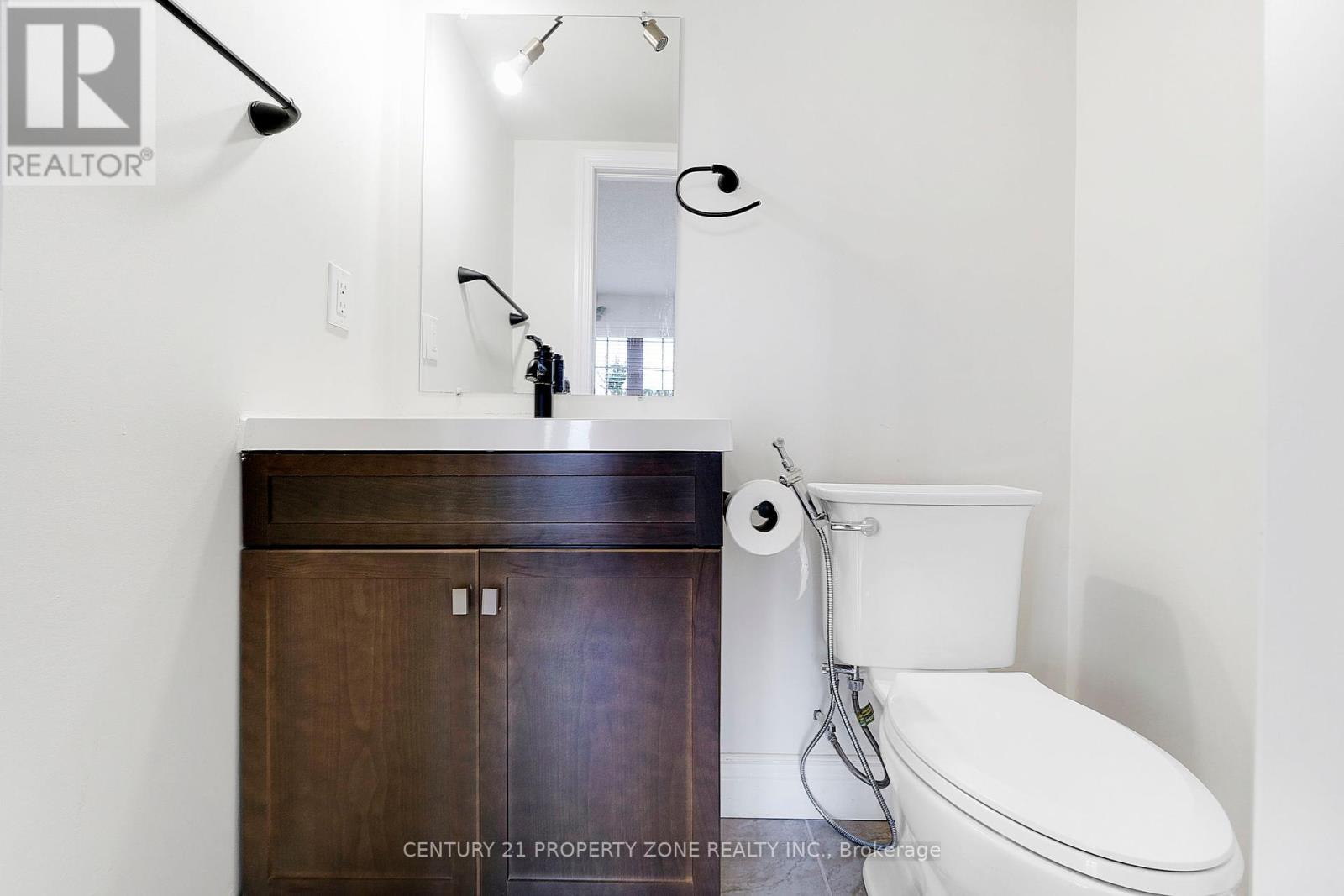 38 Miami Grove, Brampton, Ontario  L6Z 0H7 - Photo 11 - W12183039