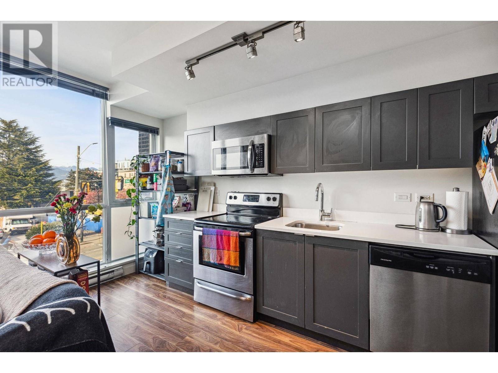 213 2511 Quebec Street, Vancouver, British Columbia  V5T 0B6 - Photo 11 - R3008973