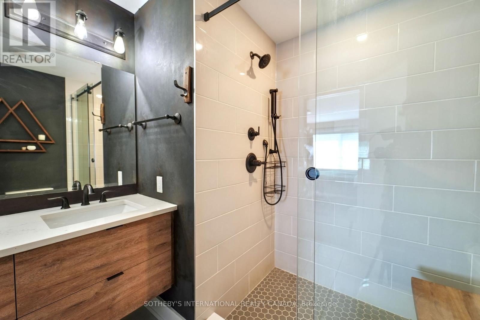 324 Lamarche Avenue, Ottawa, Ontario  K1W 0M9 - Photo 30 - X12182538