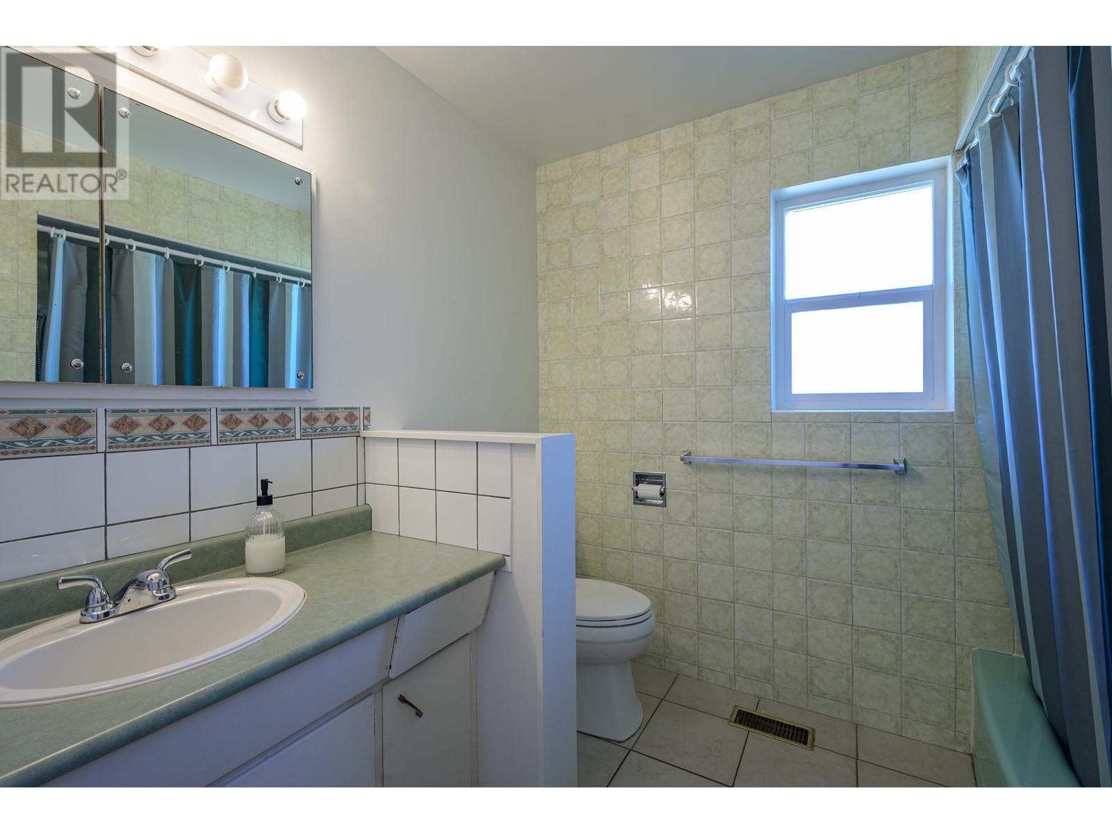 5031 44b Avenue, Ladner, British Columbia  V4K 1J2 - Photo 20 - R3009024