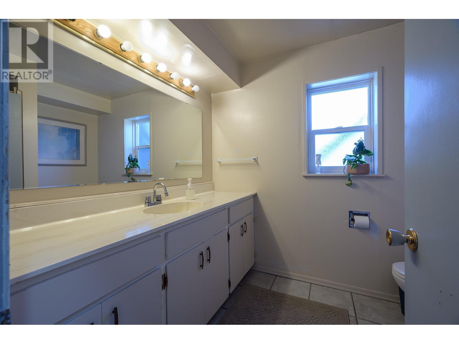 5031 44b Avenue, Ladner, British Columbia  V4K 1J2 - Photo 26 - R3009024
