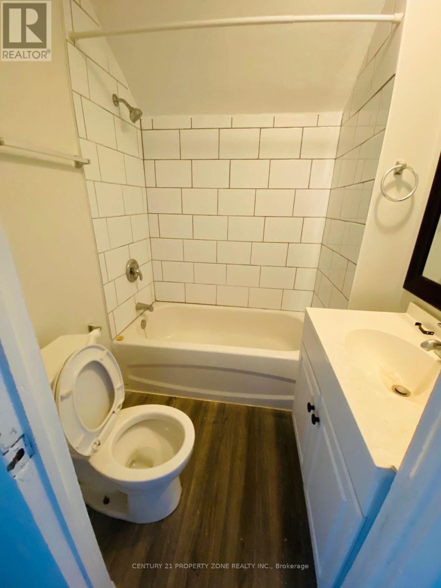 First Floor - 25 Peter Street, Kitchener, Ontario  N2G 3J5 - Photo 8 - X12182940