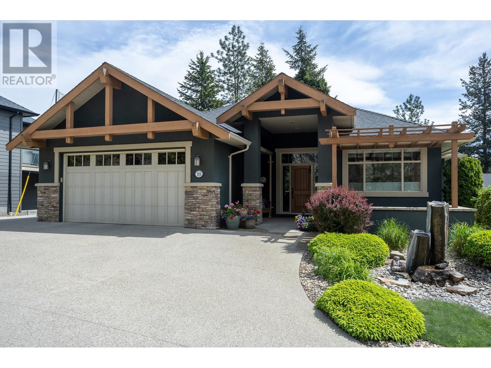 2532 Tuscany Drive, West Kelowna, British Columbia  V4T 3B6 - Photo 3 - 10345910
