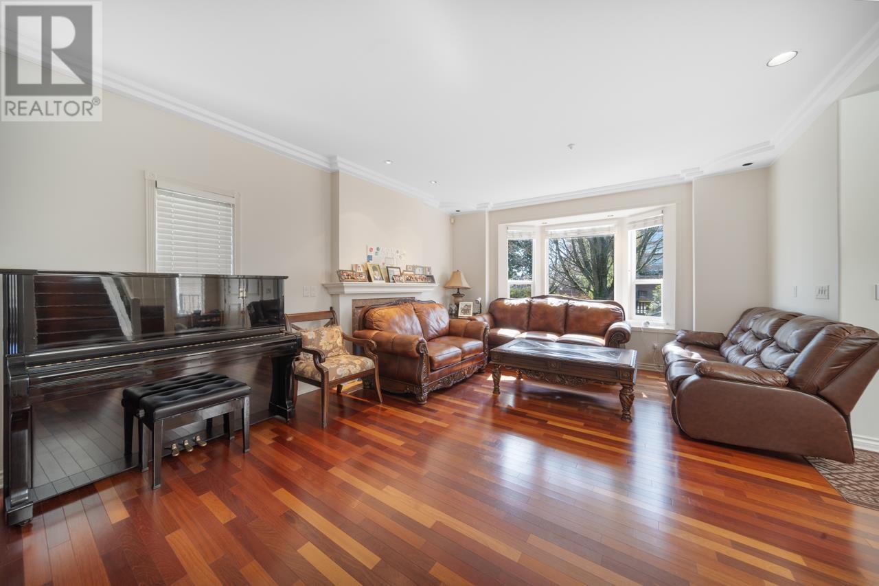4589 W 9th Avenue, Vancouver, British Columbia  V6R 2E2 - Photo 2 - R2986112