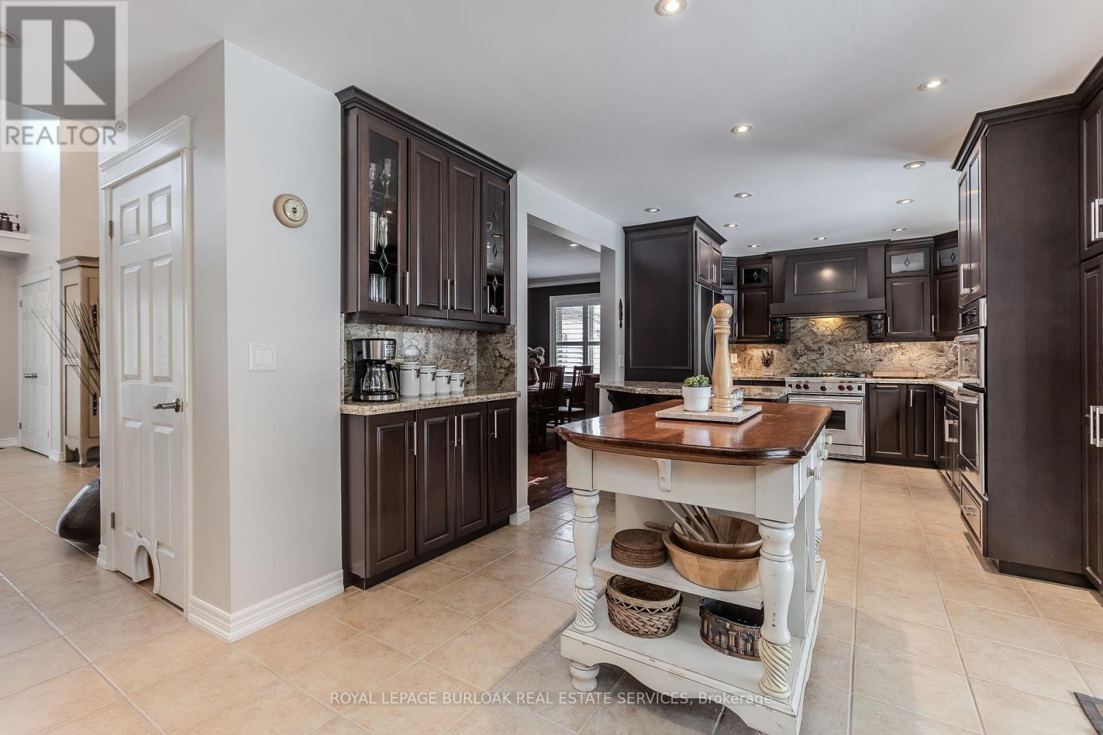82 Terrace Drive, Grimsby, Ontario  L3M 1B5 - Photo 17 - X12182995