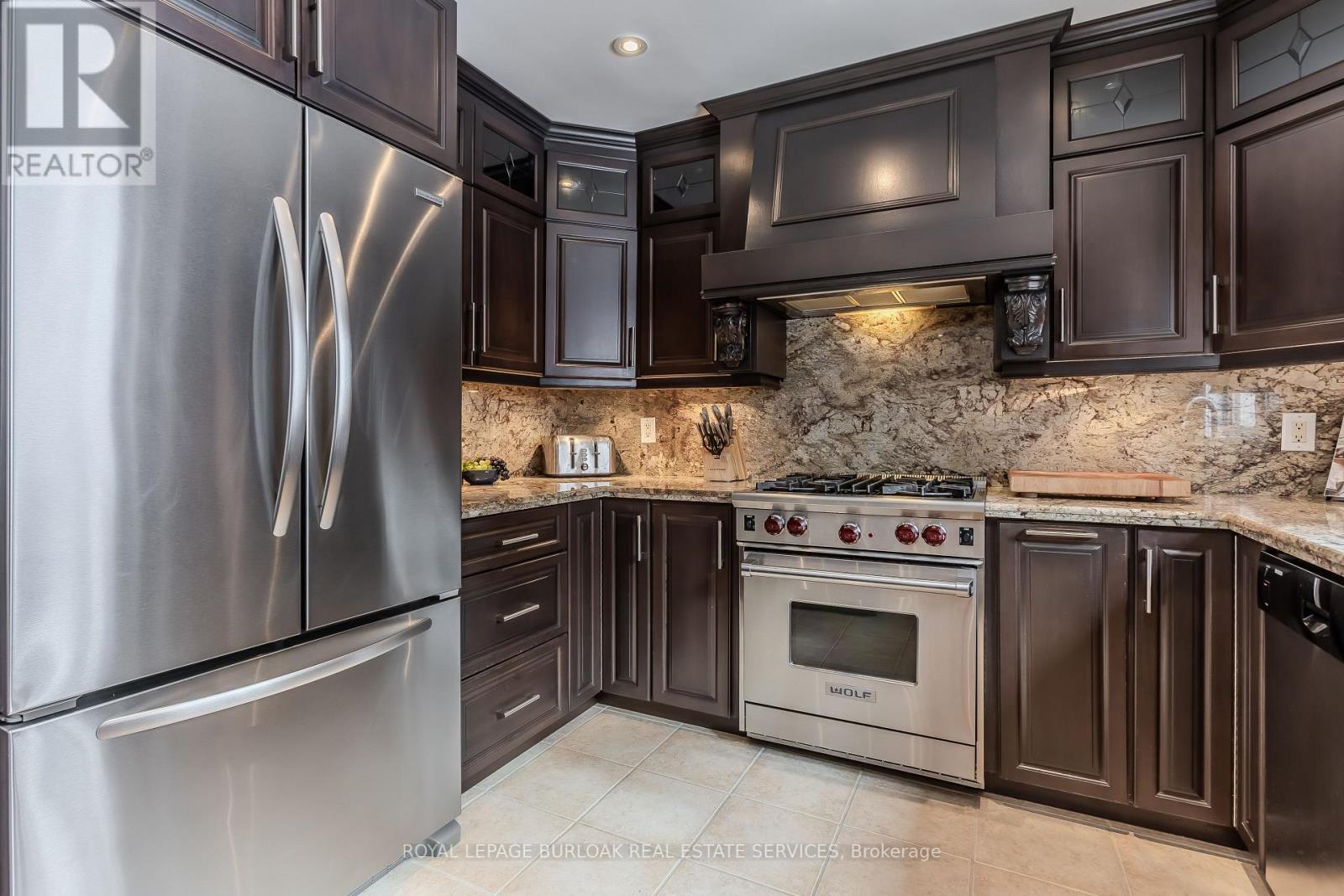 82 Terrace Drive, Grimsby, Ontario  L3M 1B5 - Photo 18 - X12182995