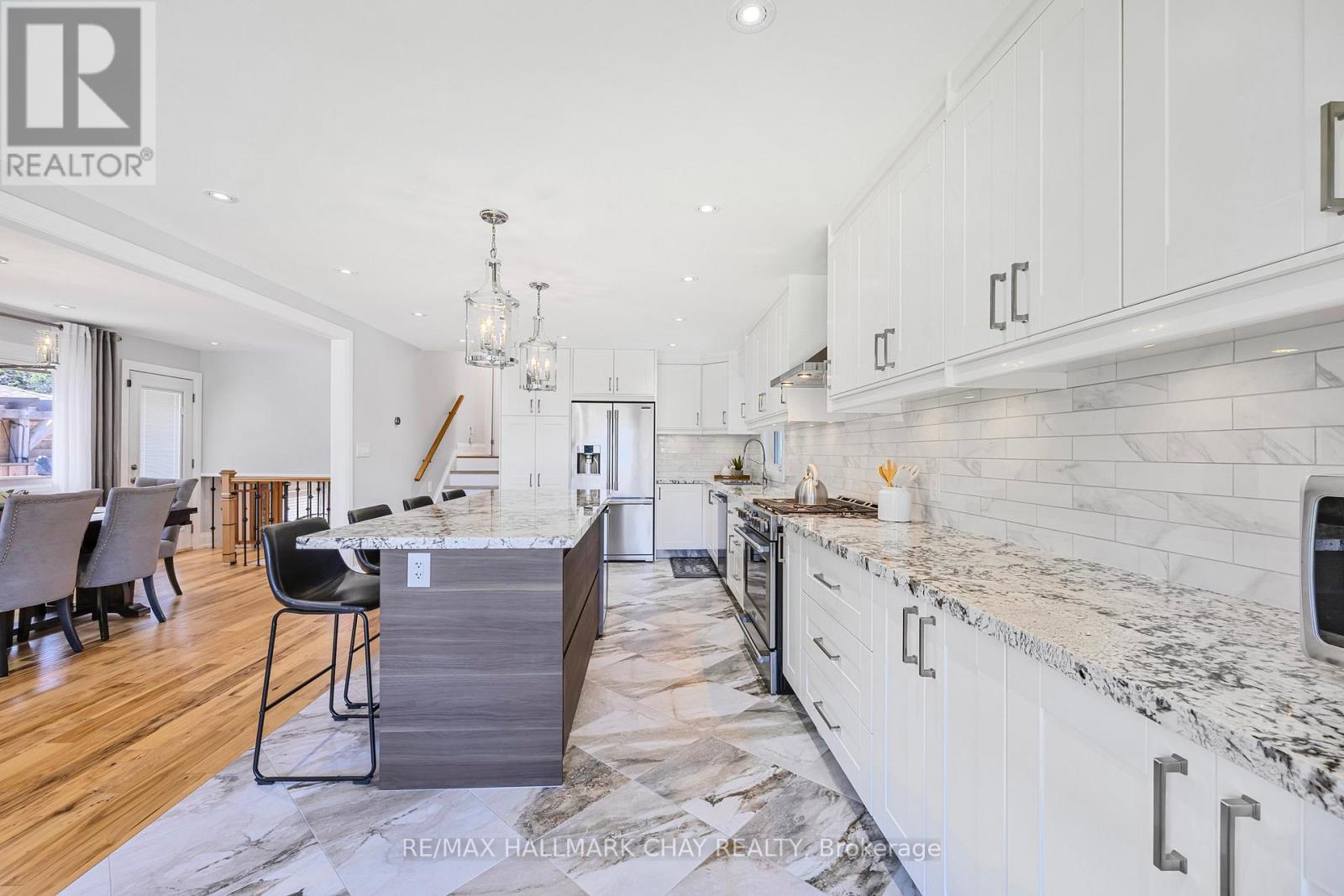 51 Springhome Road, Barrie, Ontario  L4N 2W6 - Photo 6 - S12182186
