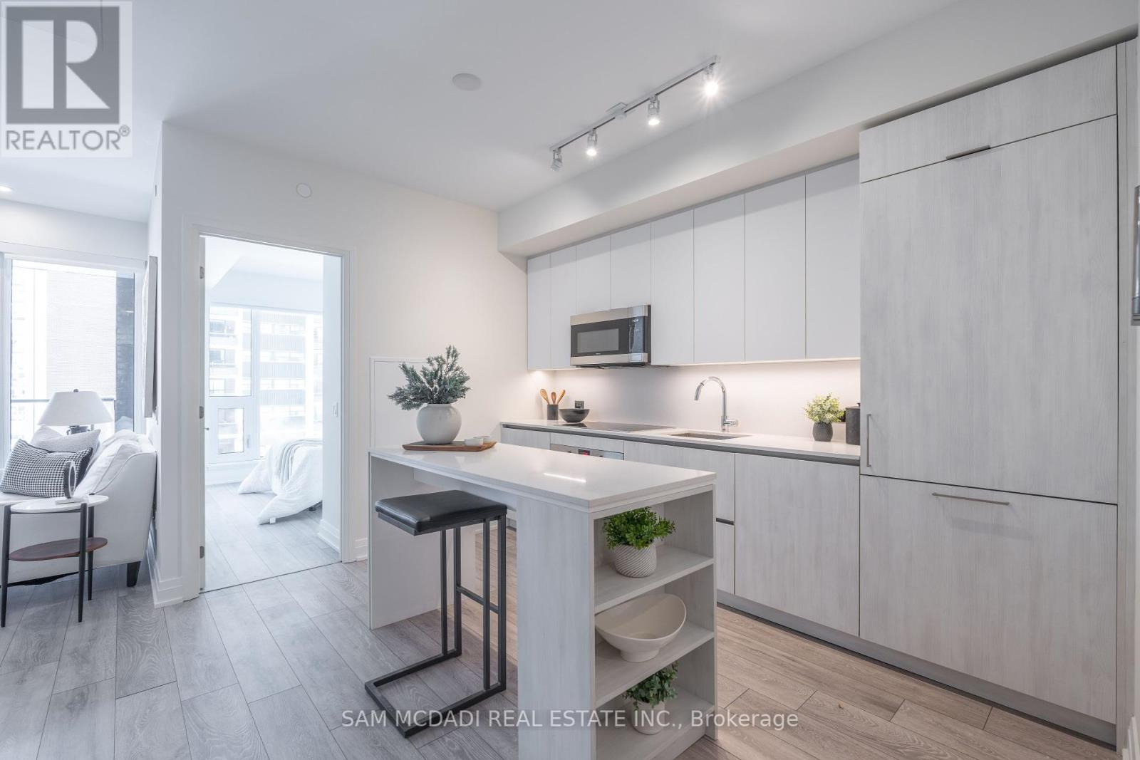 321 - 21 Park Street E, Mississauga (Port Credit), Ontario  L5G 1L7 - Photo 8 - W12131881
