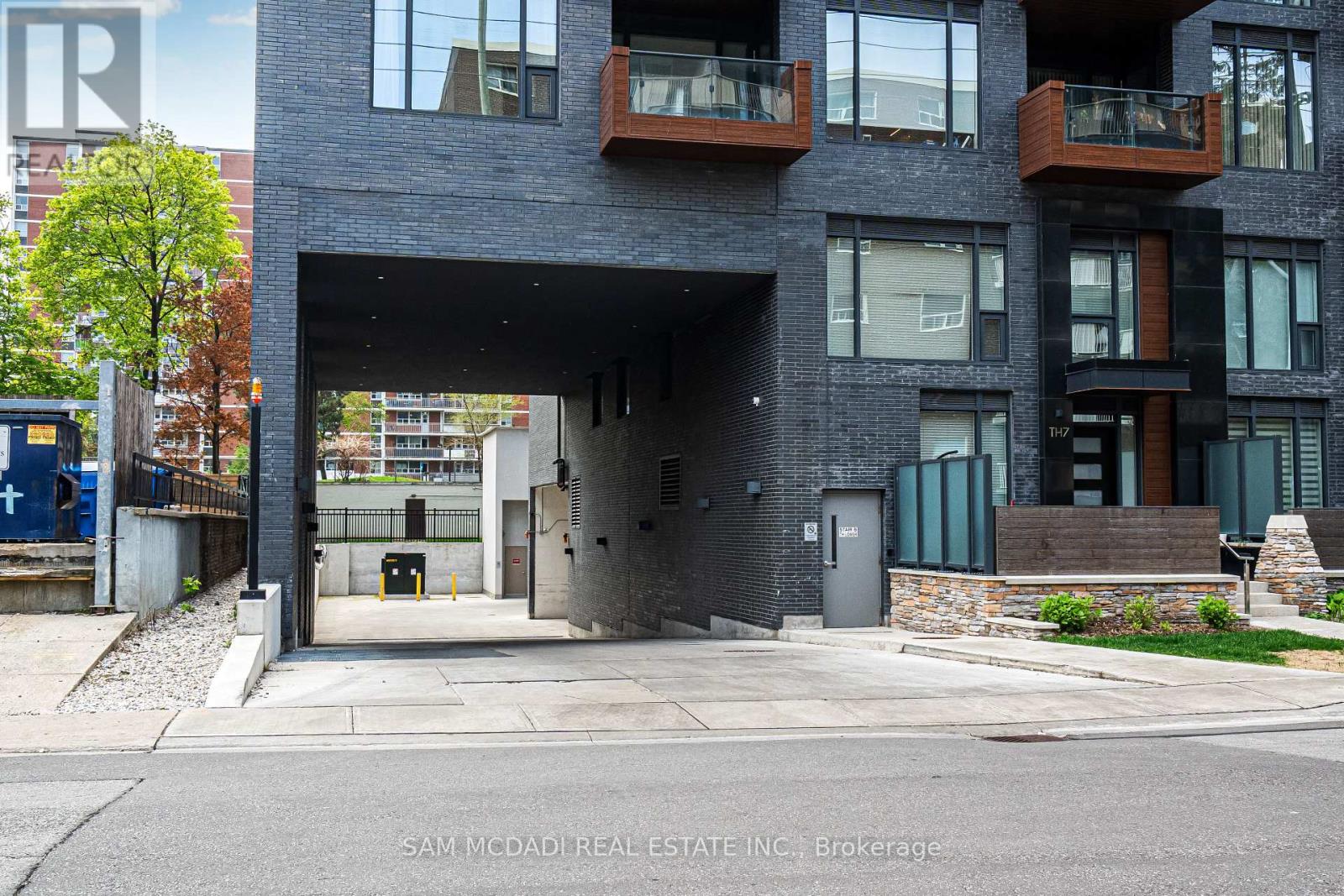 Property at 321 - 21 PARK STREET E image 5