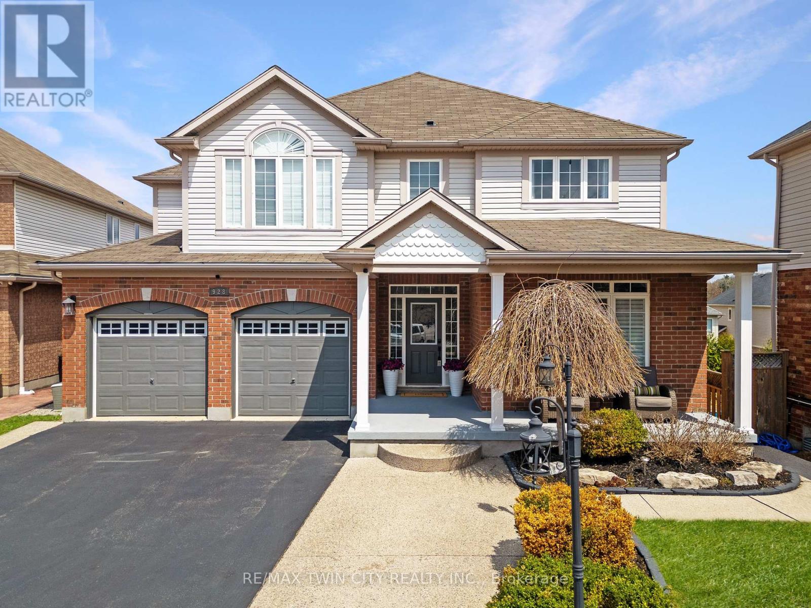 Property at 928 MANORBROOK COURT image 1