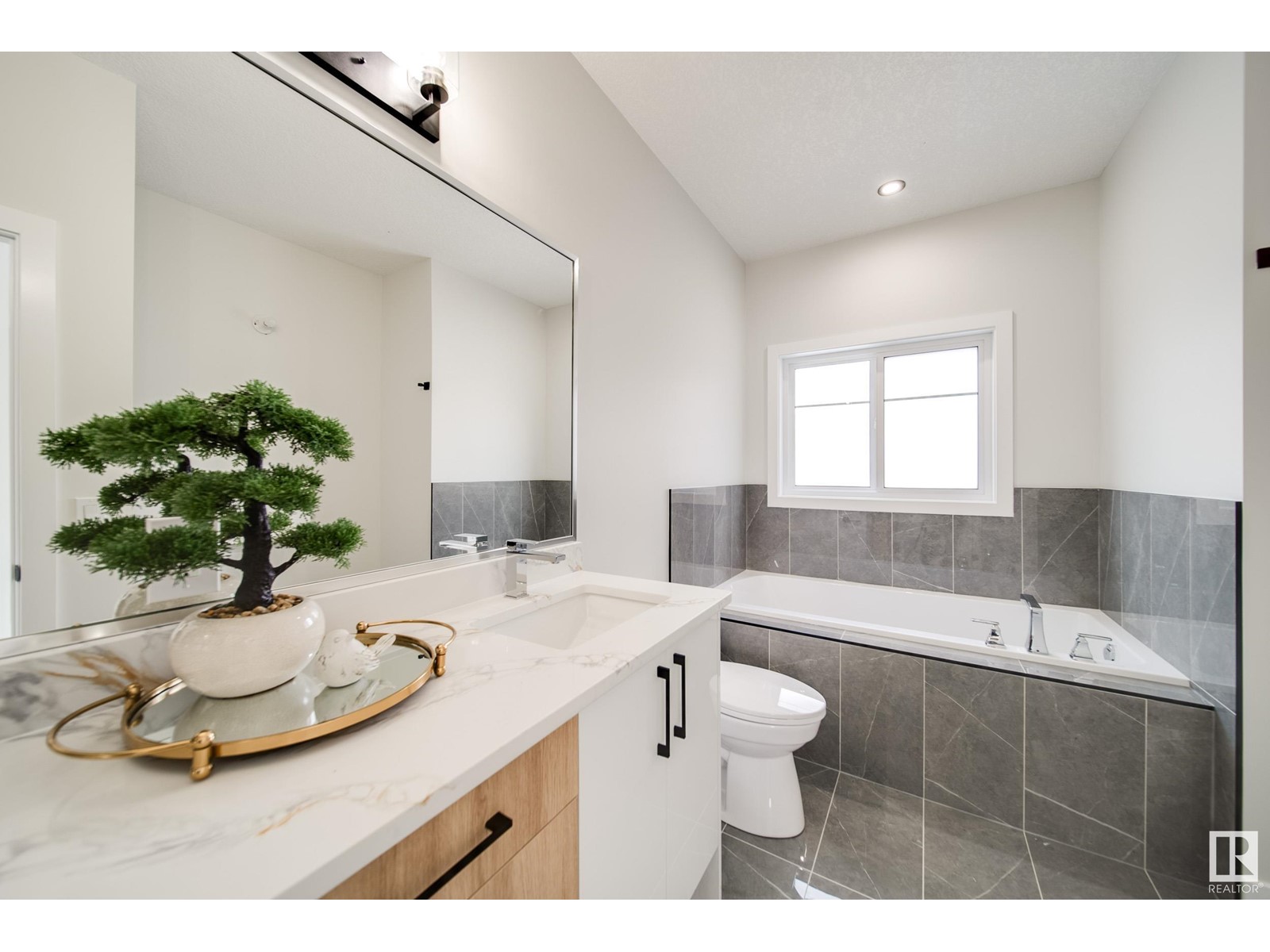 17039 45 St Nw, Edmonton, Alberta  T5Y 4C9 - Photo 35 - E4439284