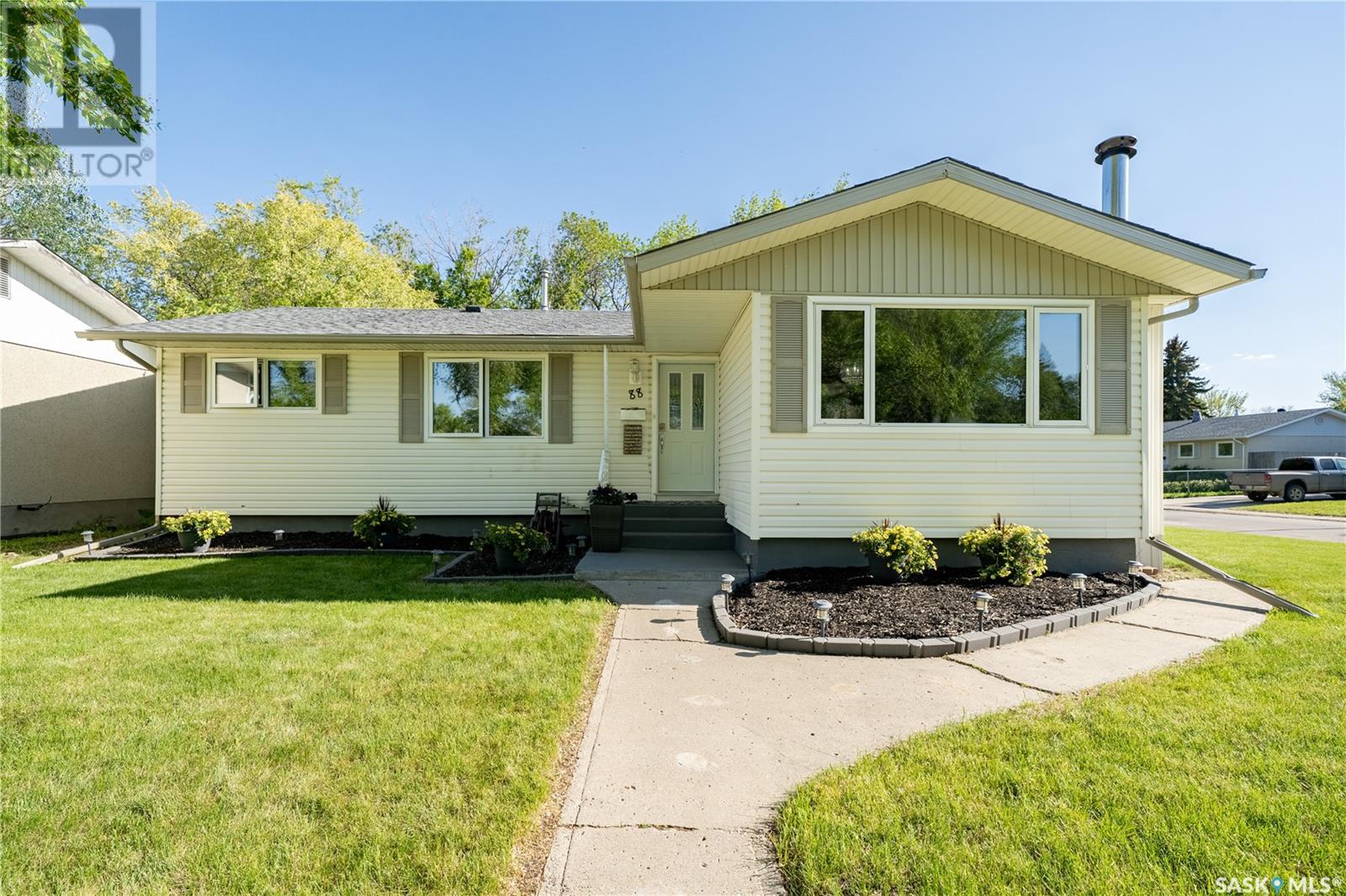 Property at 88 MATHESON CRESCENT image 2
