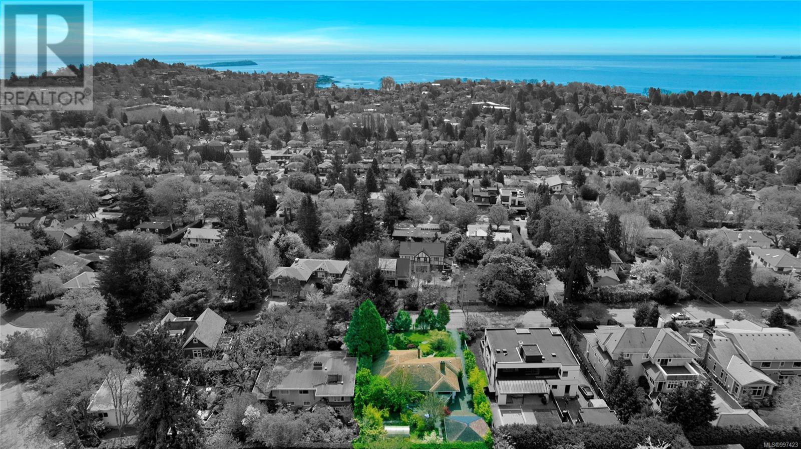 1554 Montgomery Ave, Victoria, British Columbia  V8S 1T4 - Photo 5 - 997423