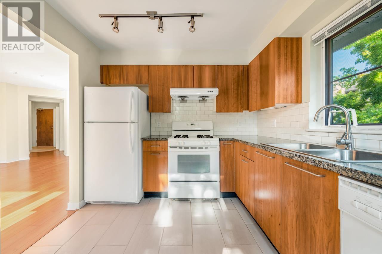 221 8120 Jones Road, Richmond, British Columbia  V6Y 4K7 - Photo 9 - R3008095