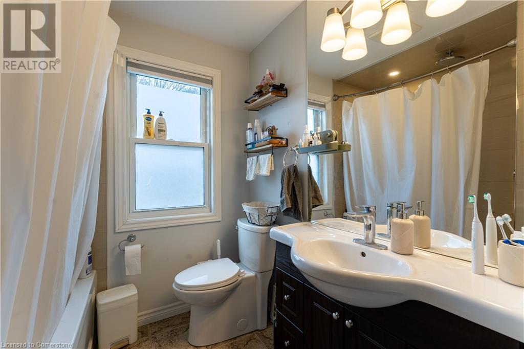 374 Weber Street E, Kitchener, Ontario  N2H 1G5 - Photo 10 - 40735401