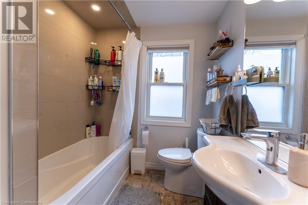 374 Weber Street E, Kitchener, Ontario  N2H 1G5 - Photo 11 - 40735401