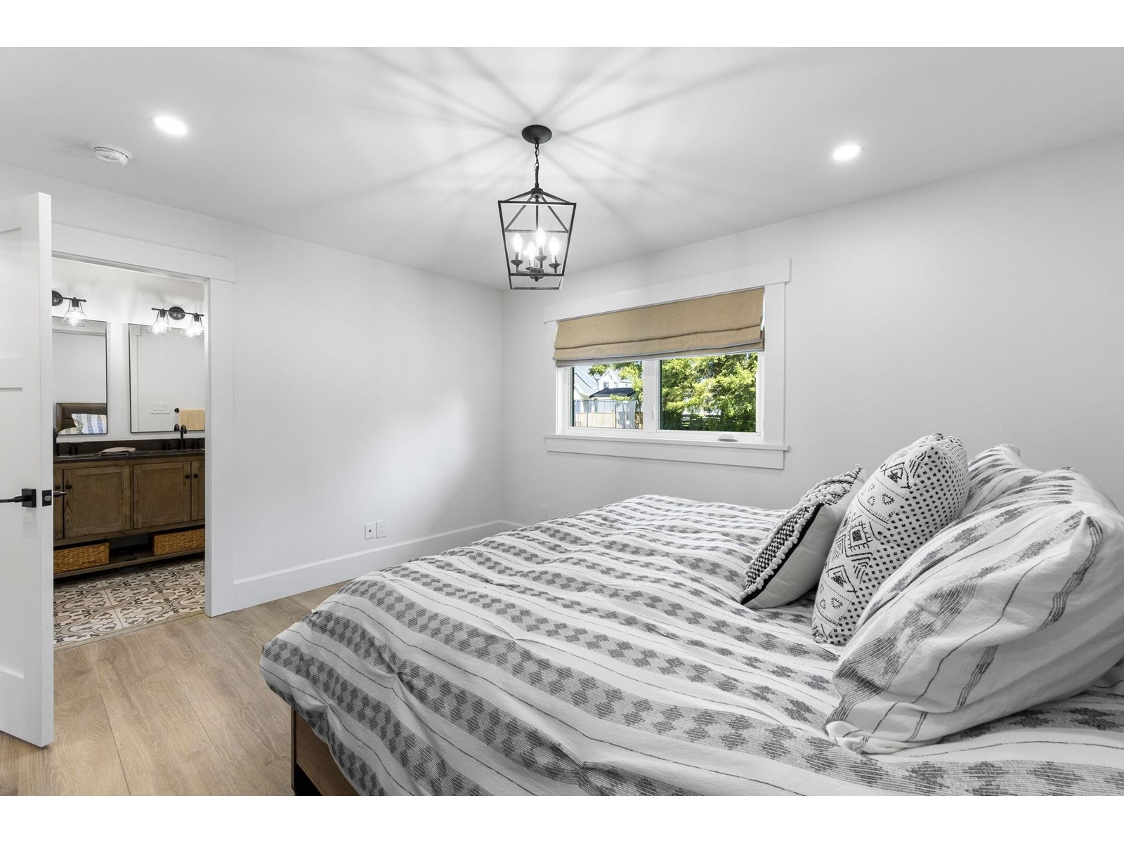 24633 56 Avenue, Langley, British Columbia  V2Z 1B9 - Photo 15 - R3000929