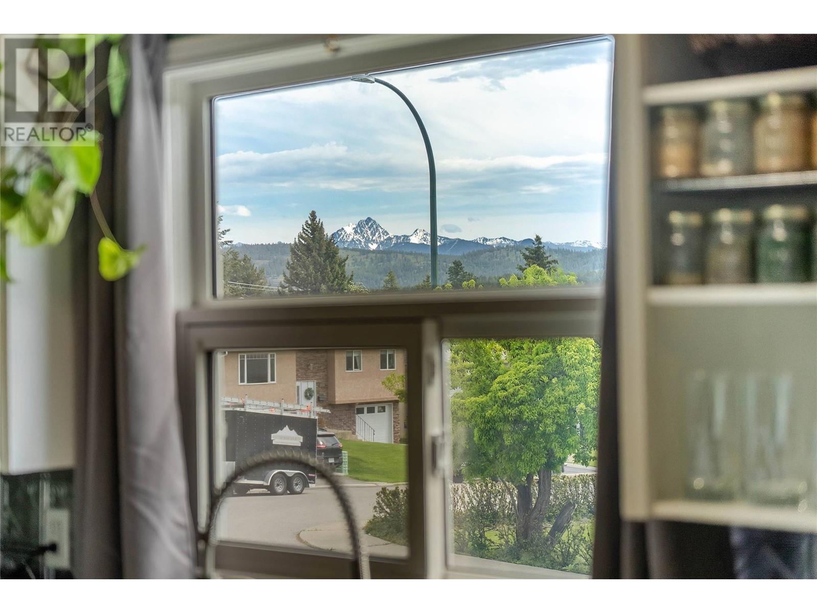 317 20th Avenue S, Cranbrook, British Columbia  V1C 3G2 - Photo 13 - 10349658