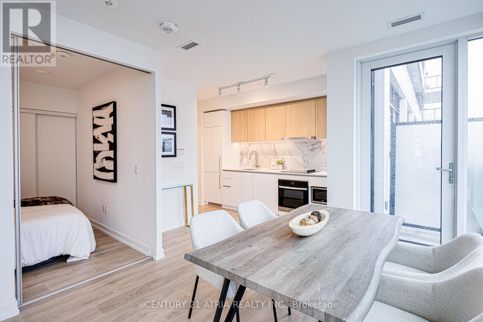 1512 - 1100 Sheppard Avenue W, Toronto, Ontario  M3K 0E4 - Photo 8 - W12175181