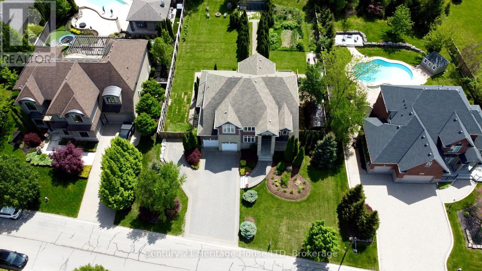 Property at 6718 DOMENIC CRESCENT image 4
