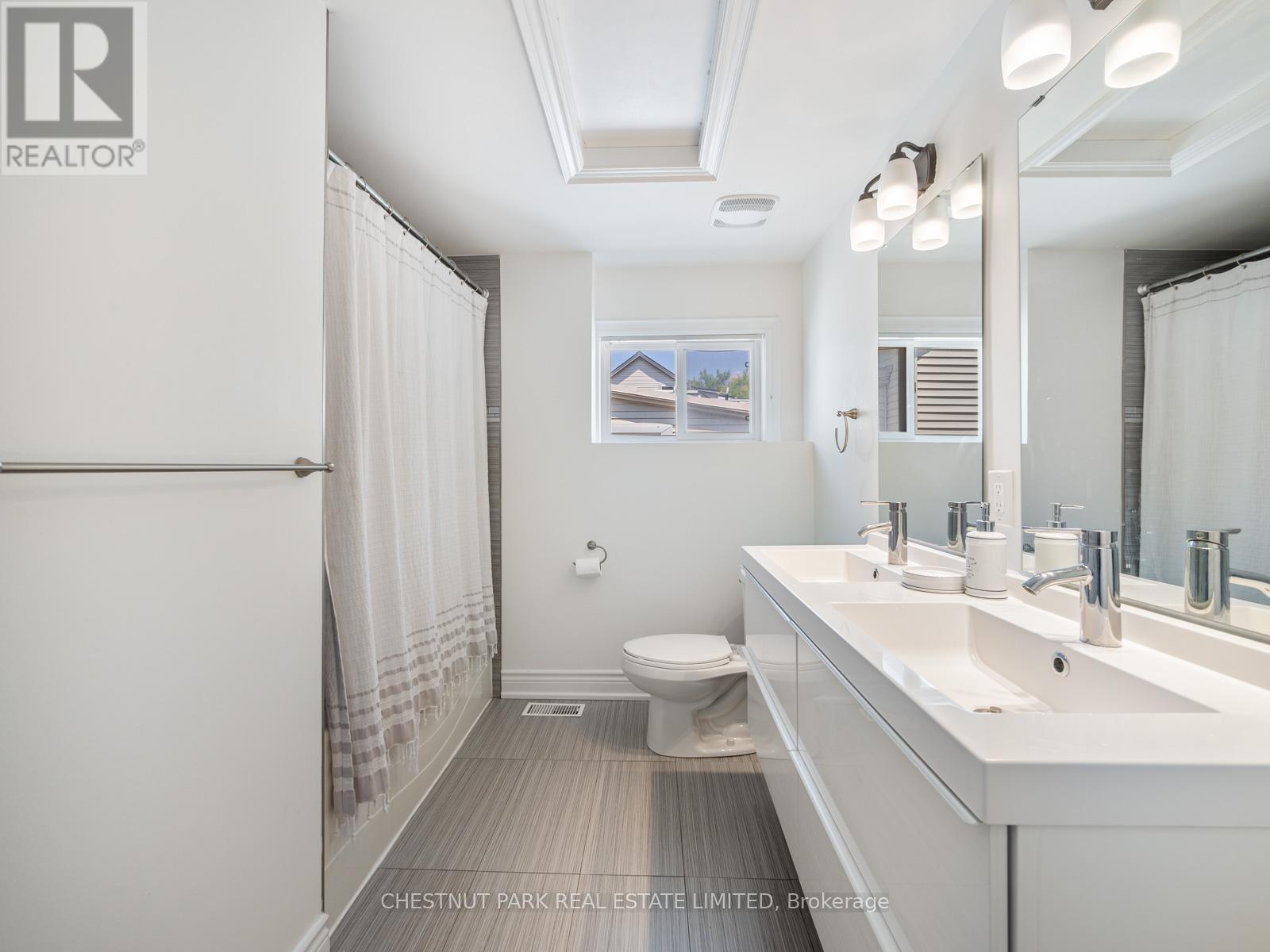293 Woodbine Avenue, Toronto, Ontario  M4L 3P3 - Photo 32 - E12183059