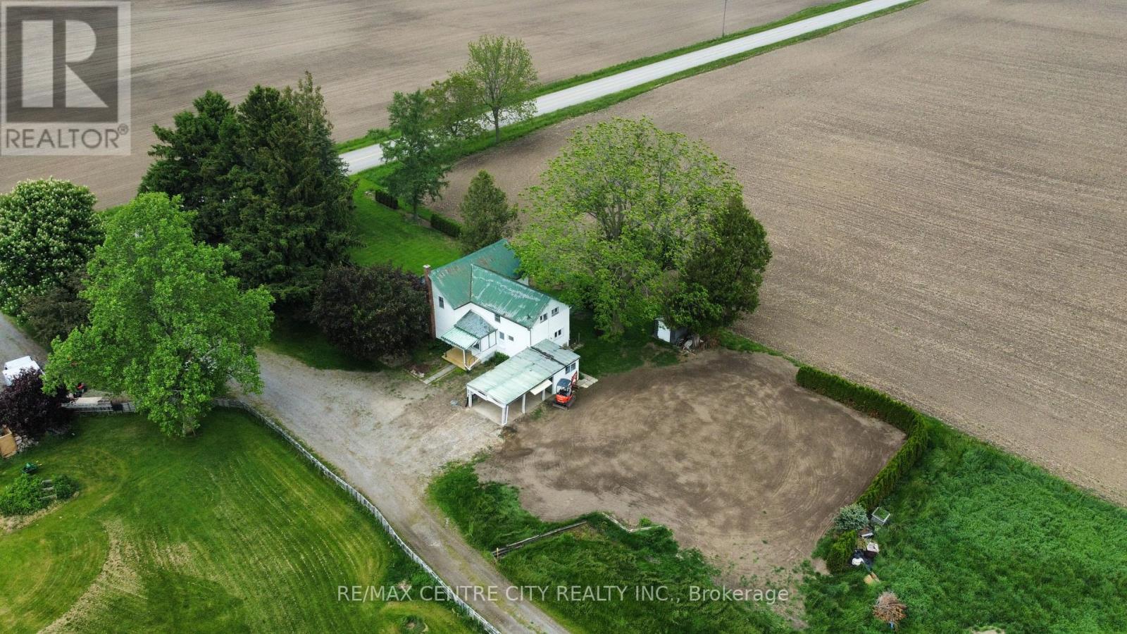 4587 Parkhouse Drive, Southwest Middlesex, Ontario  N0L 1M0 - Photo 22 - X12180624