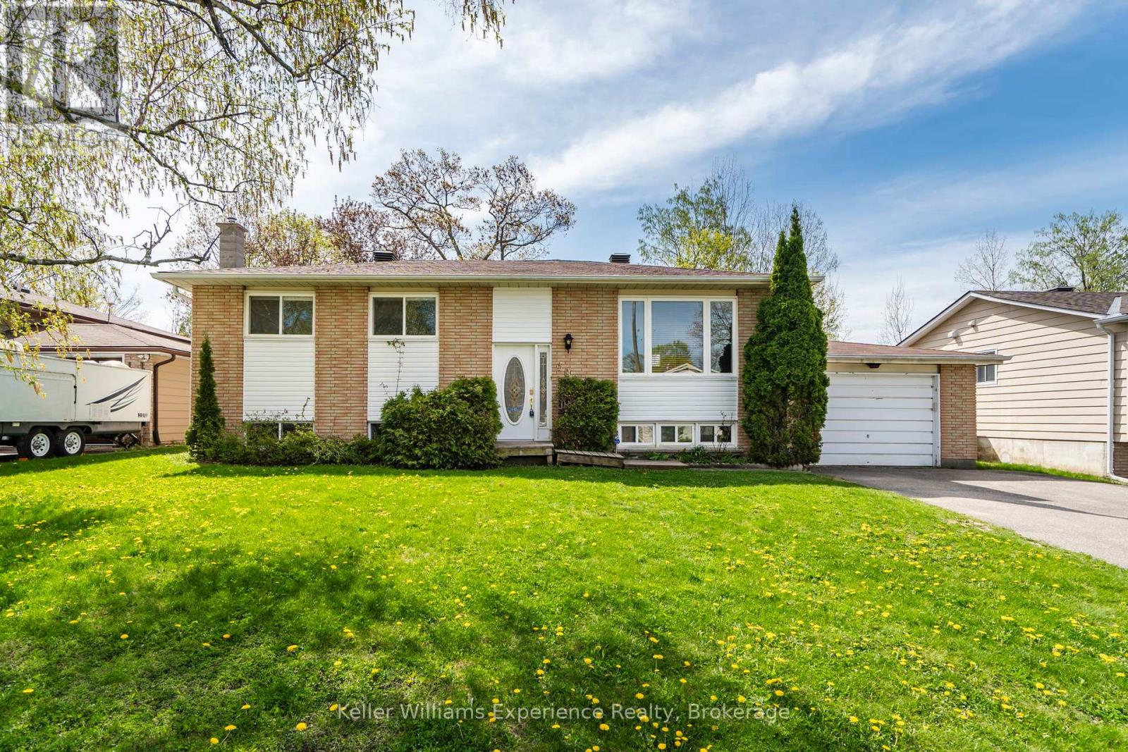 309 LESCAUT ROAD, Midland, Ontario