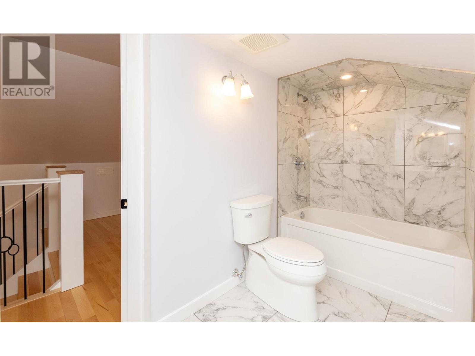100 Lidstone Road, Salmon Arm, British Columbia  V1E 2Y1 - Photo 32 - 10330363