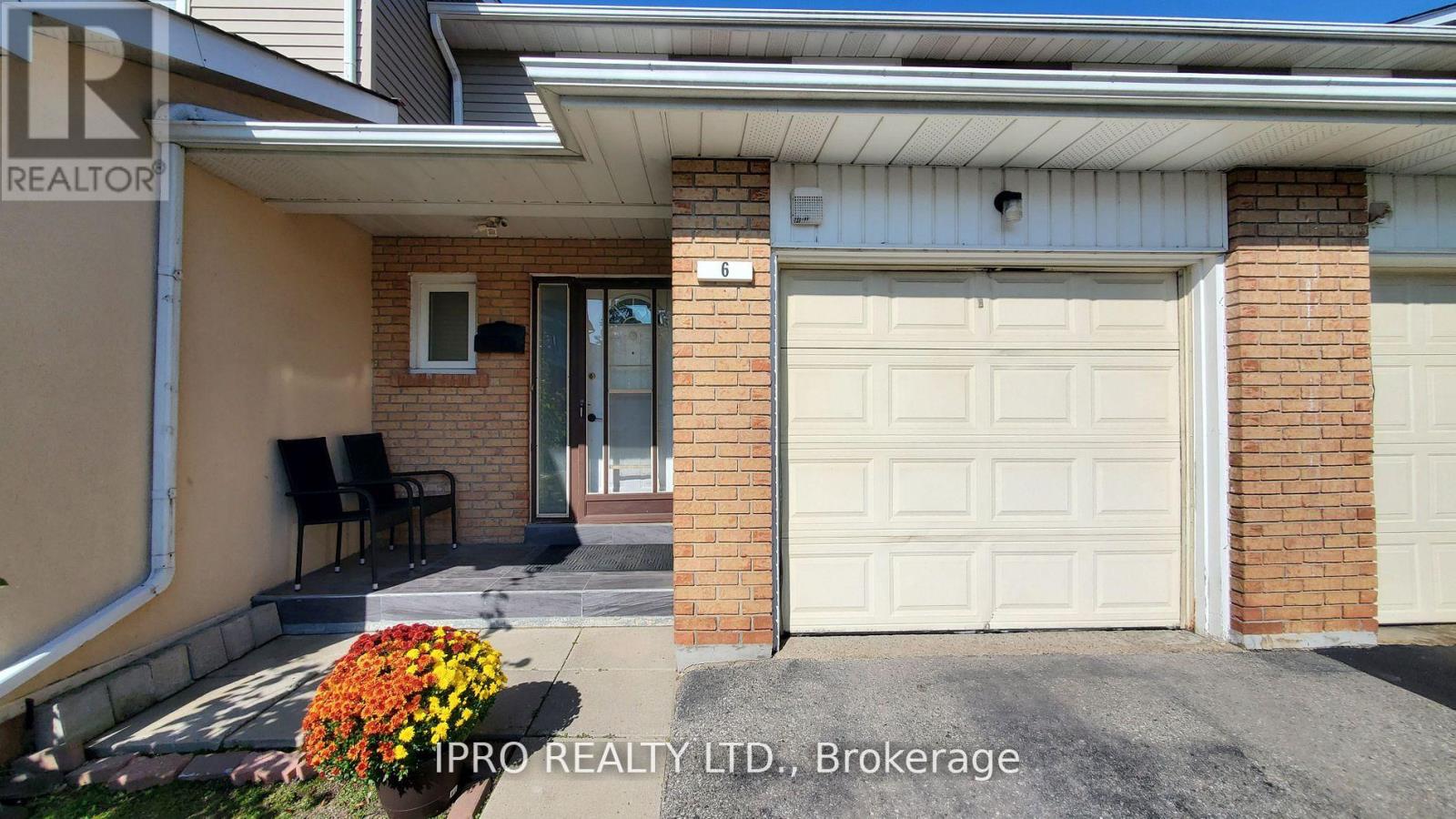 6 - 6 CARISBROOKE COURT, Brampton, Ontario