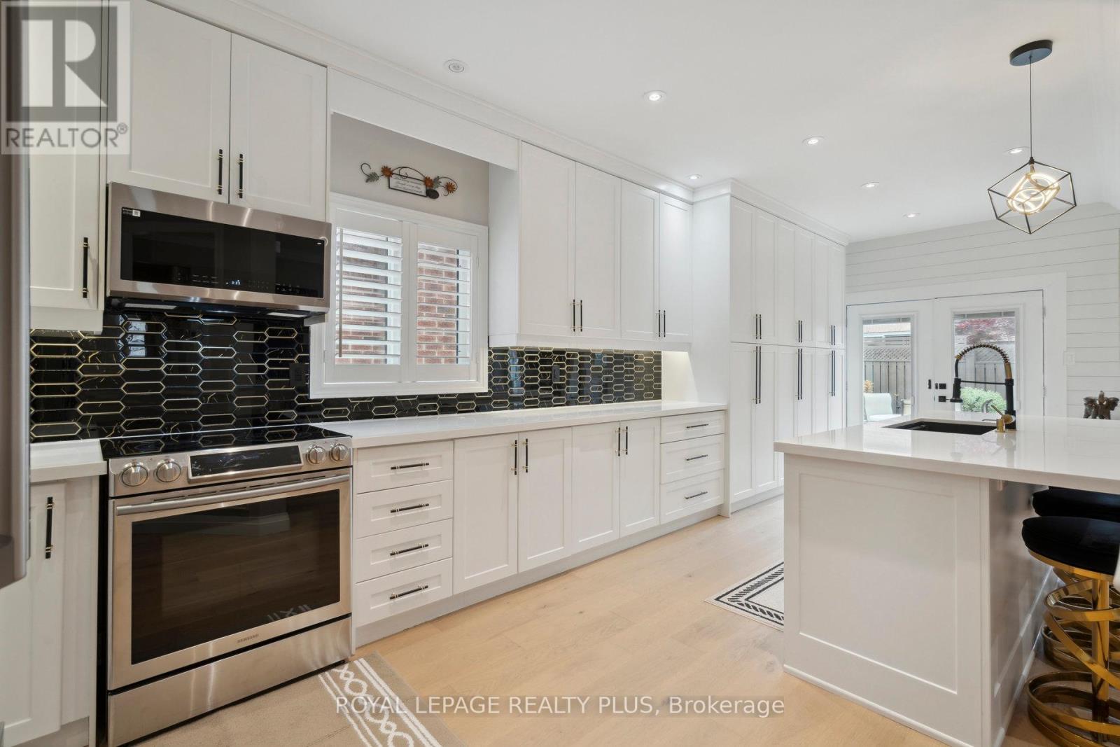 5 Redearth Gate, Brampton, Ontario  L6P 2L5 - Photo 8 - W12183075
