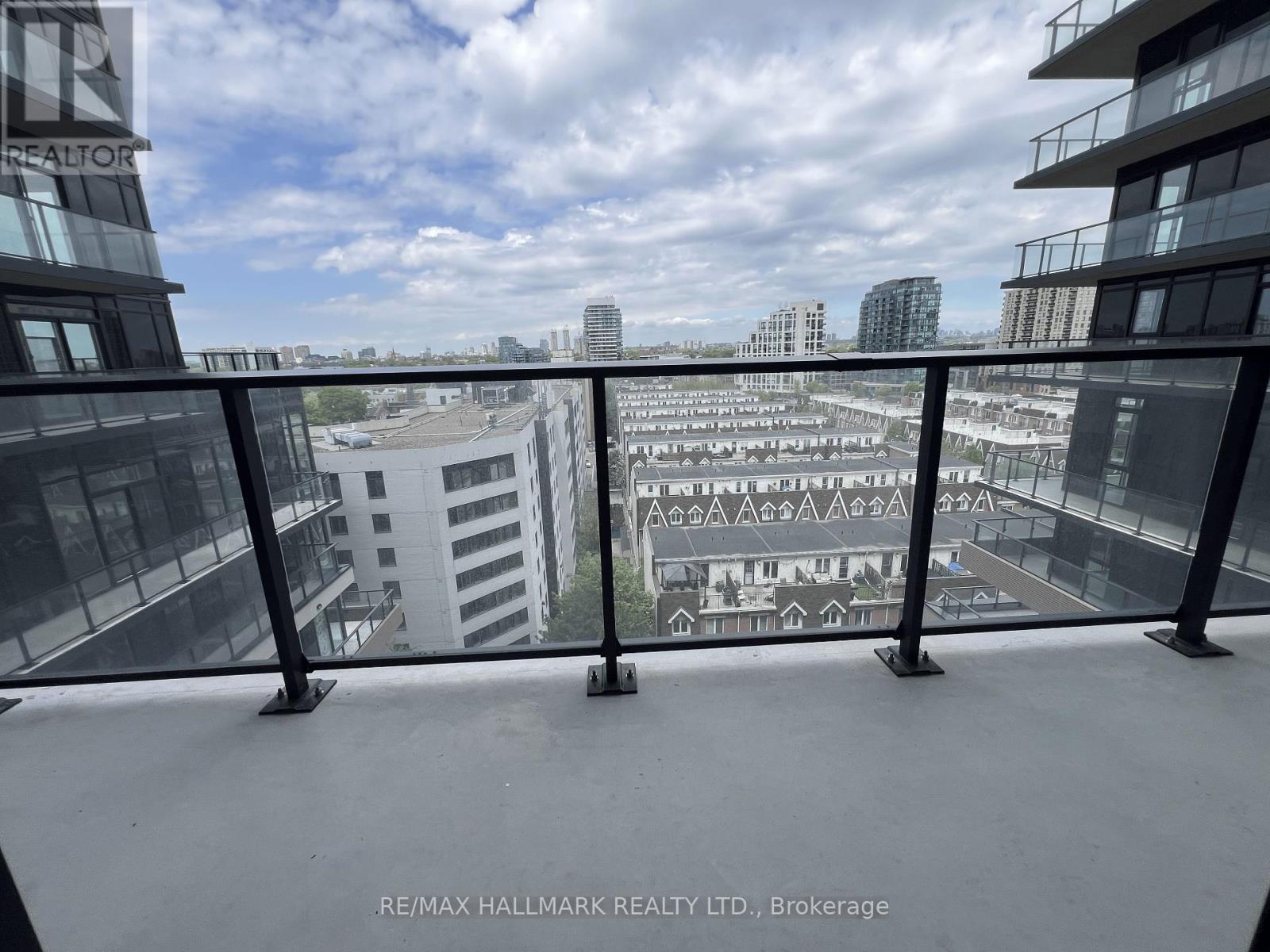 802 - 285 Dufferin Street, Toronto, Ontario  M6K 1Z7 - Photo 11 - W12183077