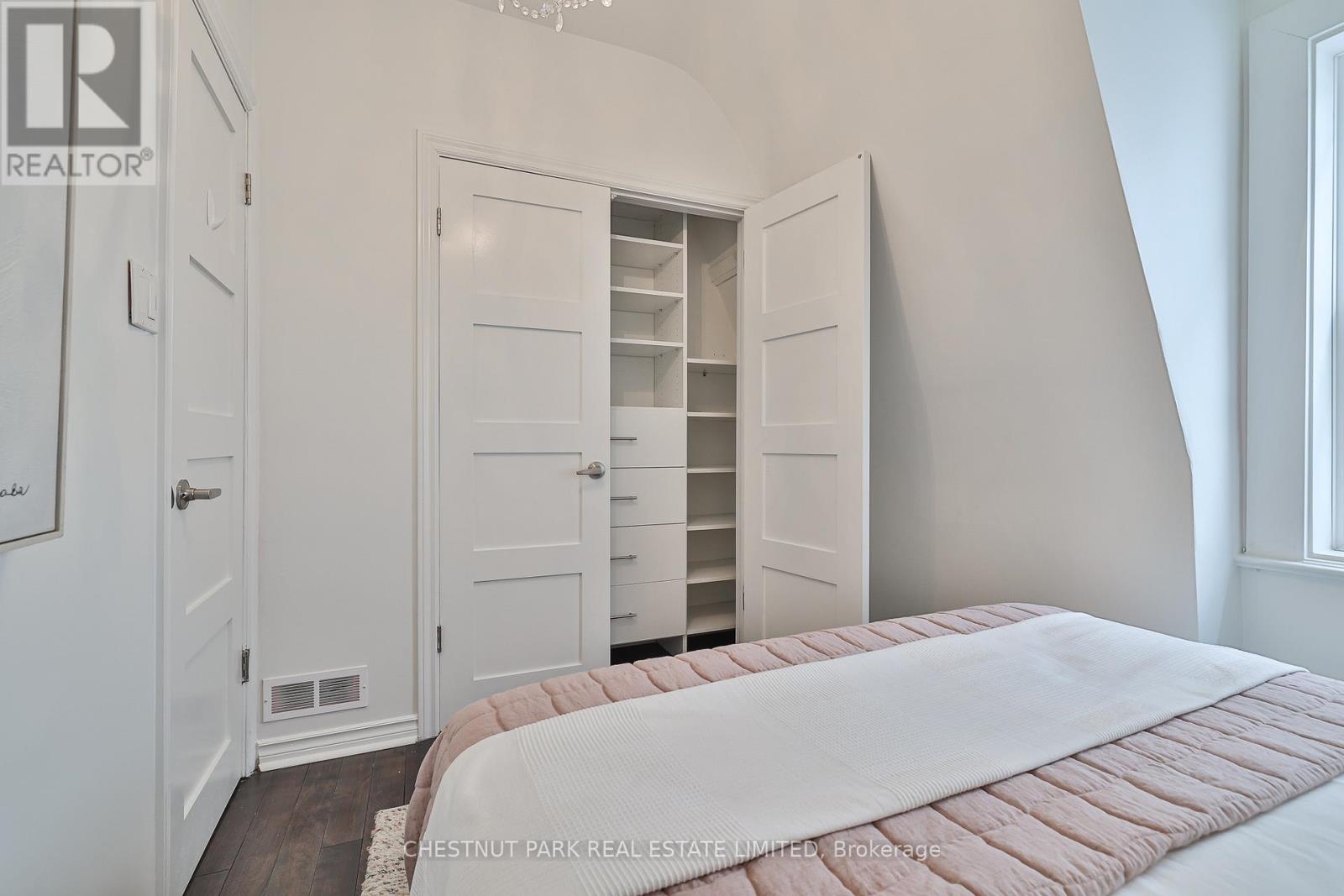 150 Christie Street, Toronto (Annex), Ontario  M6G 3B4 - Photo 22 - C12183090