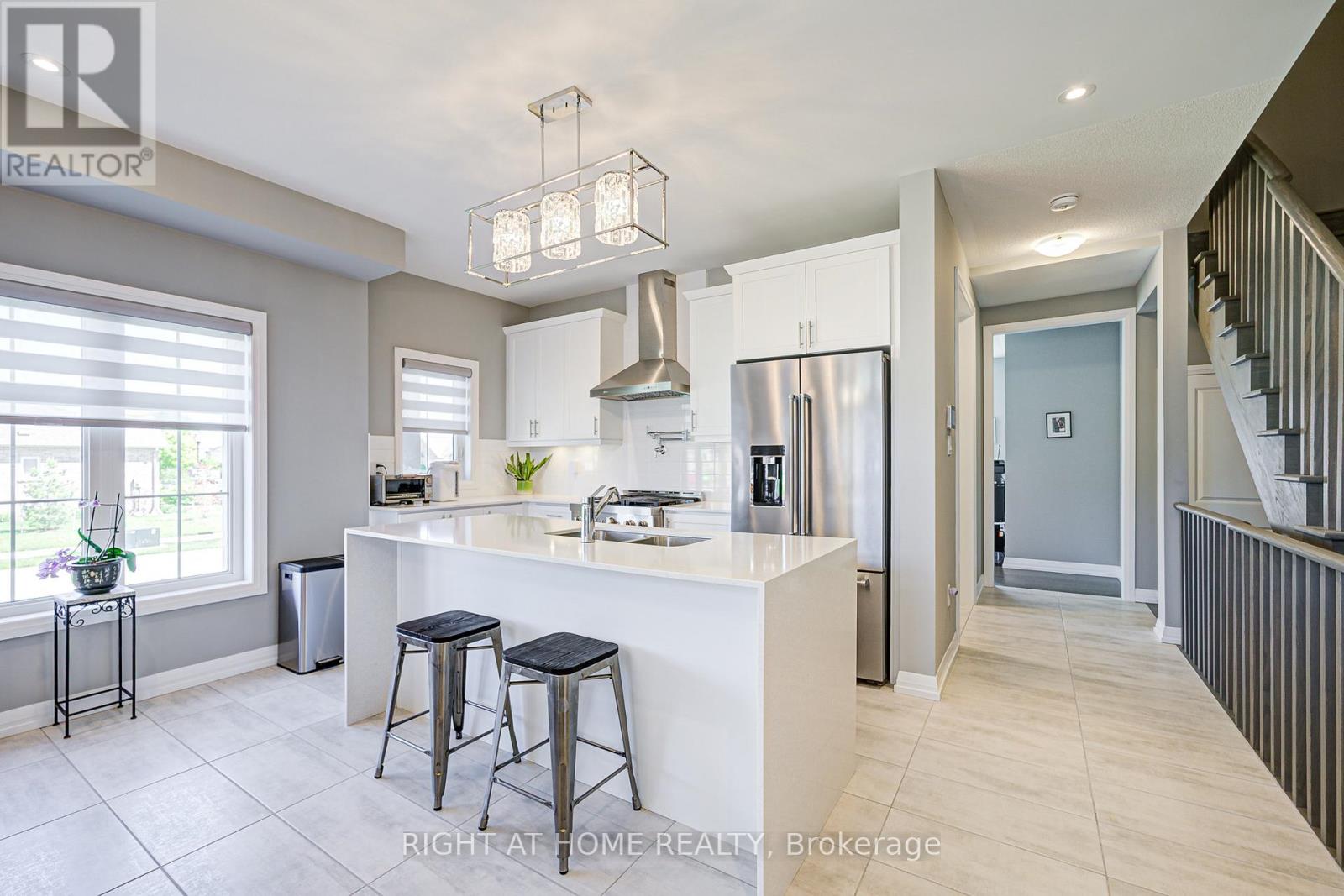 42 Waterbury Crescent, Scugog, Ontario  L9L 0B4 - Photo 10 - E12183109