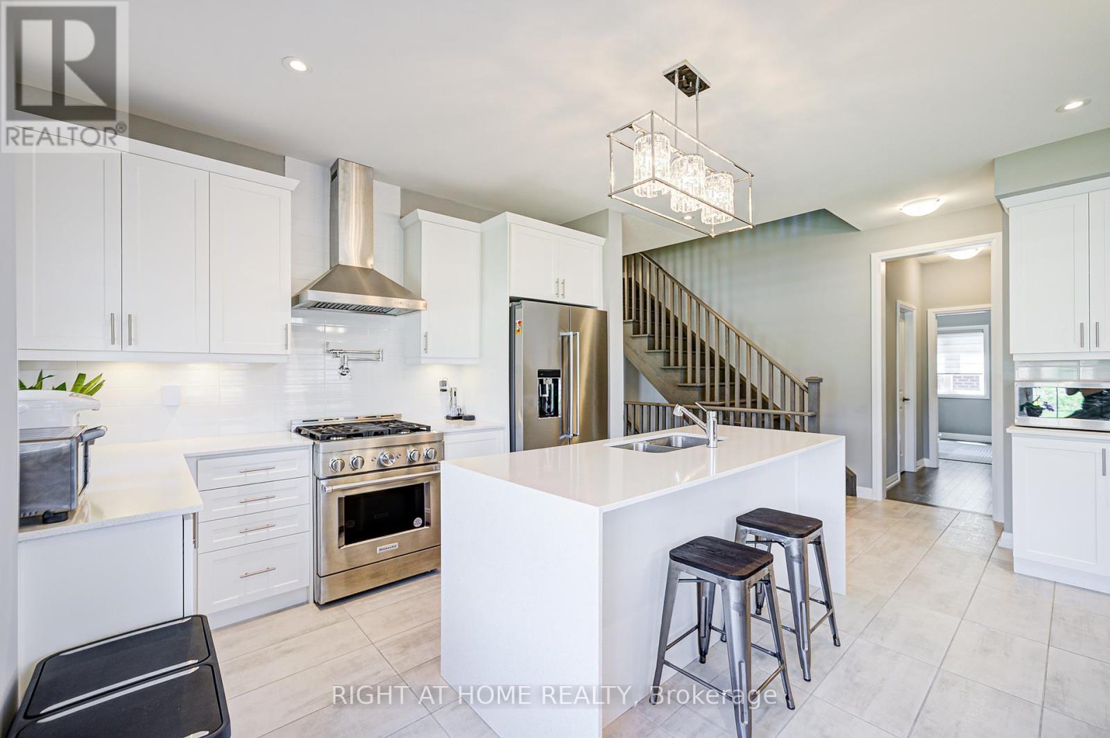 42 Waterbury Crescent, Scugog (Port Perry), Ontario  L9L 0B4 - Photo 8 - E12183109