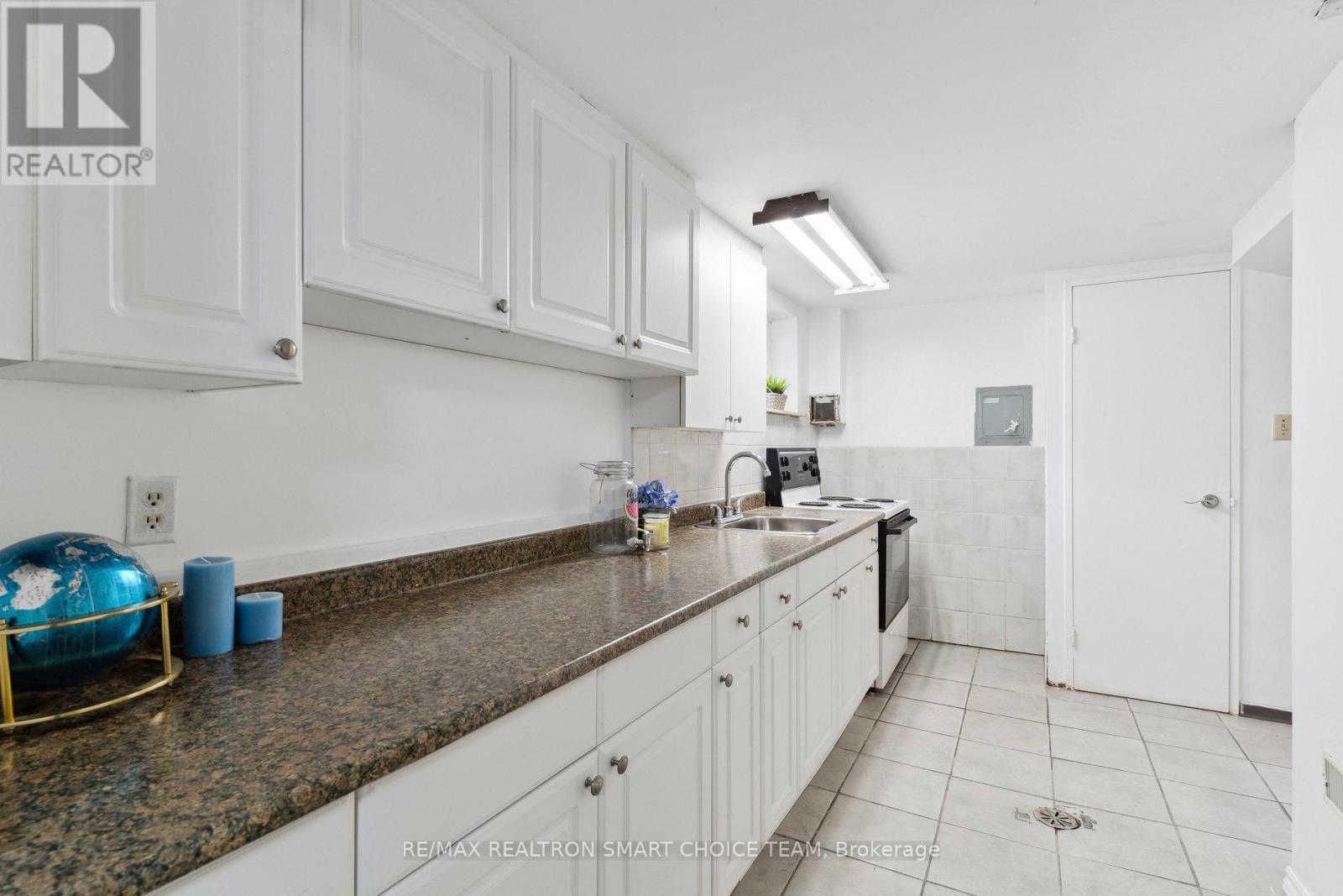 106 Steeles Avenue E, Markham (Grandview), Ontario  L3T 1A4 - Photo 32 - N12183086